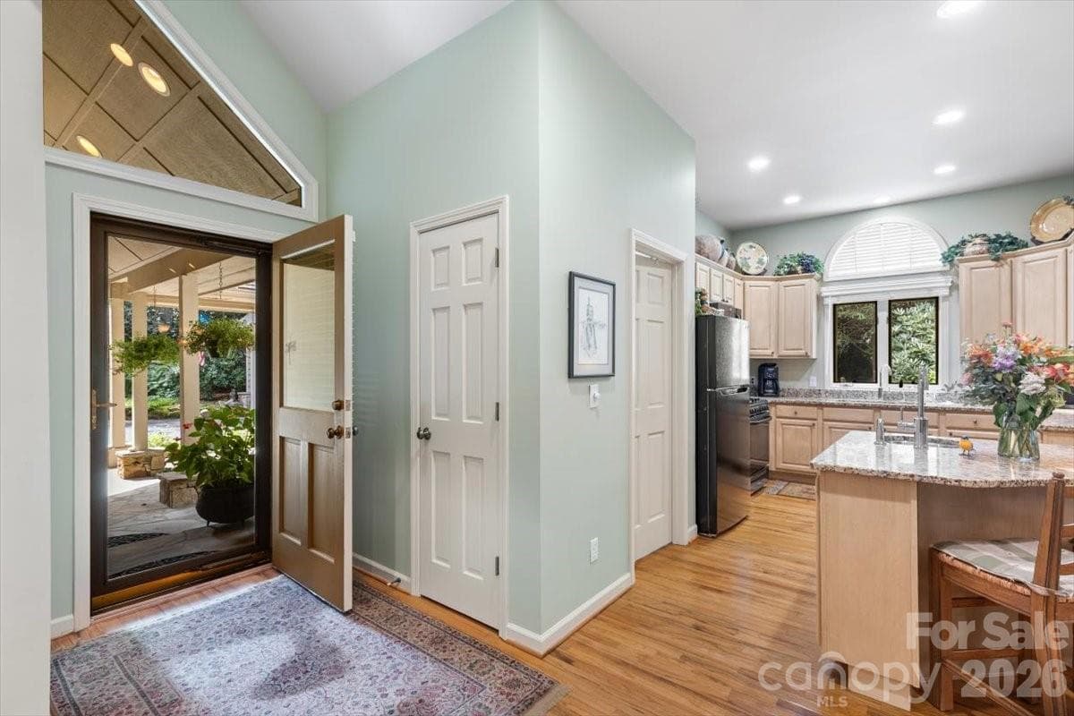 Single Family Residence at 21 Crescent Trail, Highlands, photo 4 of 46