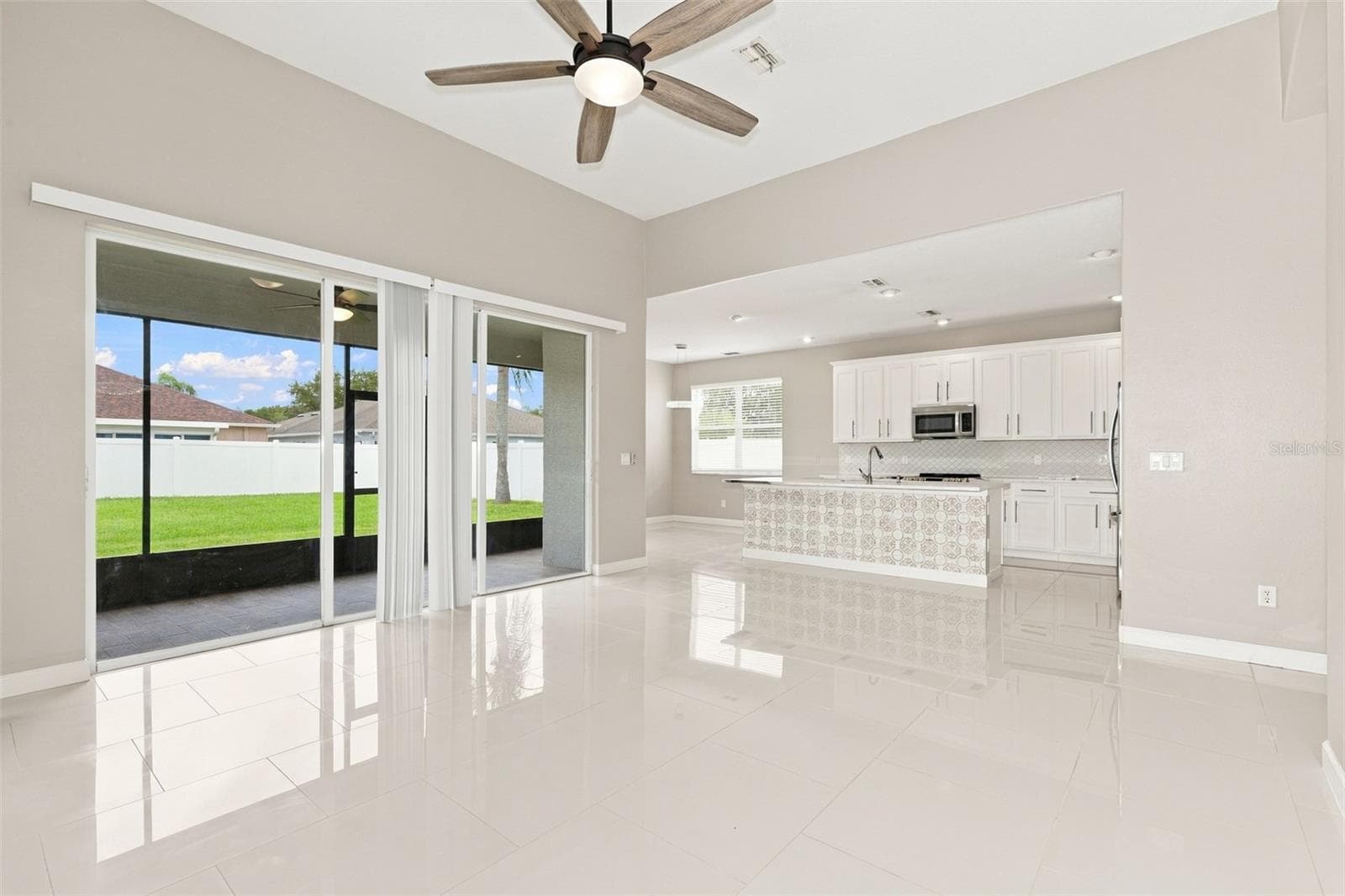Single Family Residence at 1028 APPIAN PL, WESLEY CHAPEL, photo 10 of 43