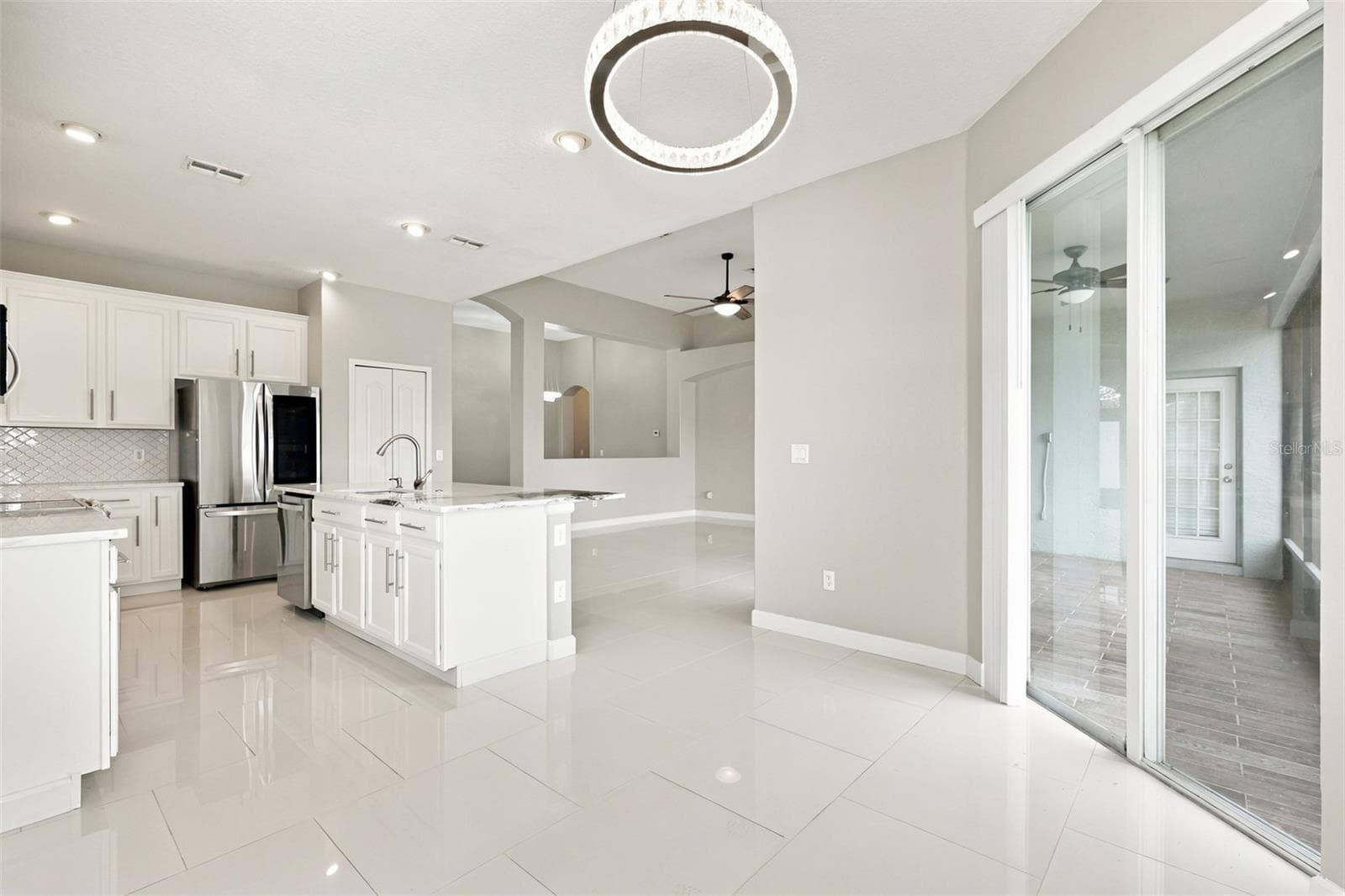 Single Family Residence at 1028 APPIAN PL, WESLEY CHAPEL, photo 17 of 43