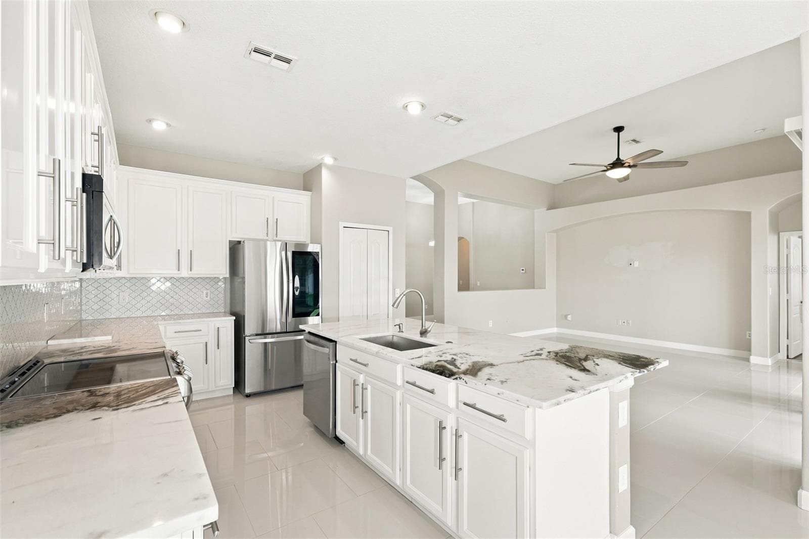 Single Family Residence at 1028 APPIAN PL, WESLEY CHAPEL, photo 21 of 43
