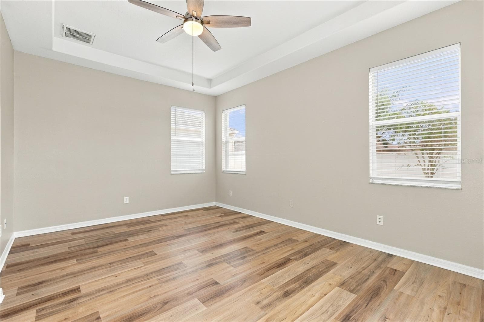 Single Family Residence at 1028 APPIAN PL, WESLEY CHAPEL, photo 25 of 43