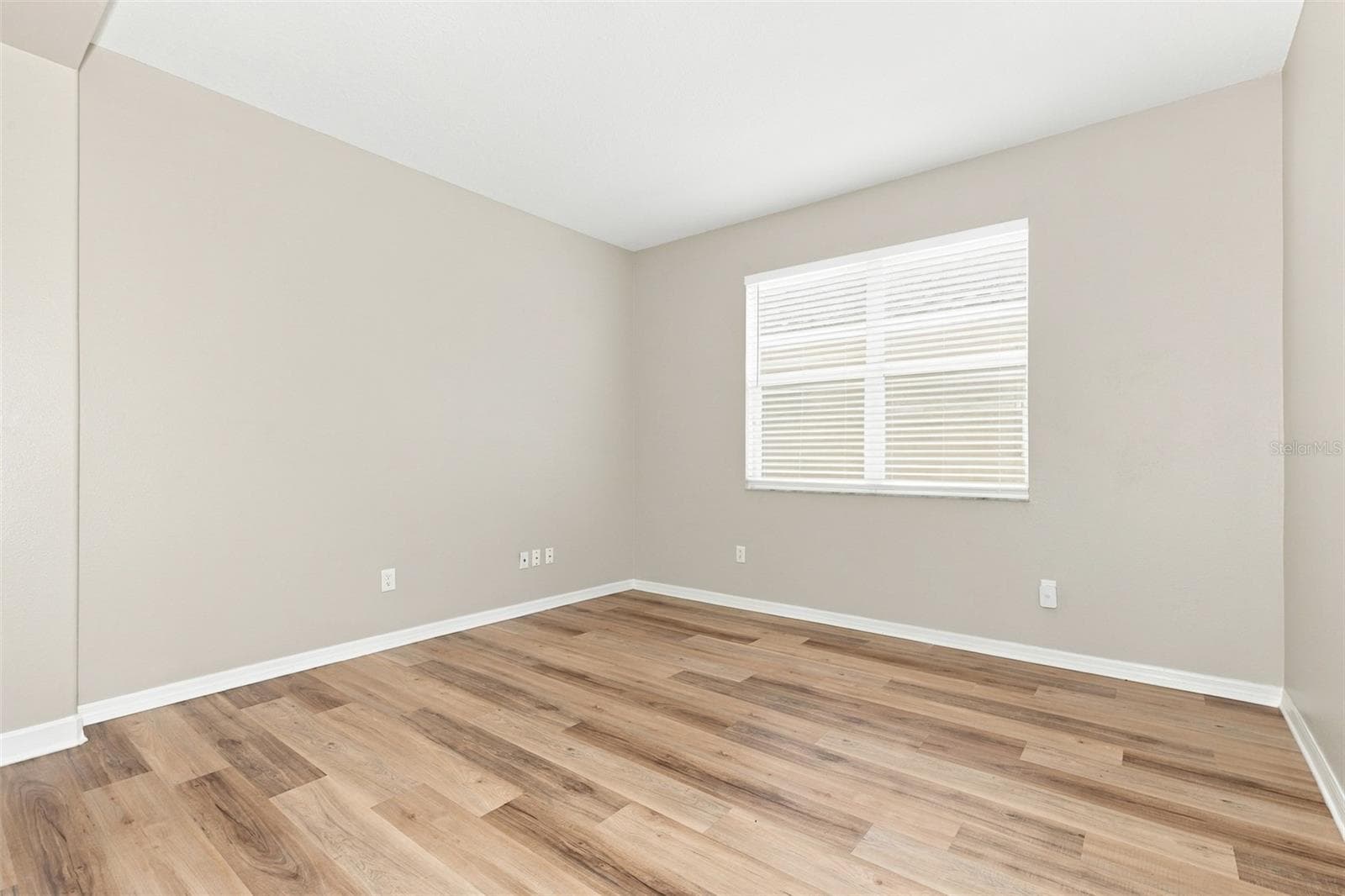 Single Family Residence at 1028 APPIAN PL, WESLEY CHAPEL, photo 32 of 43