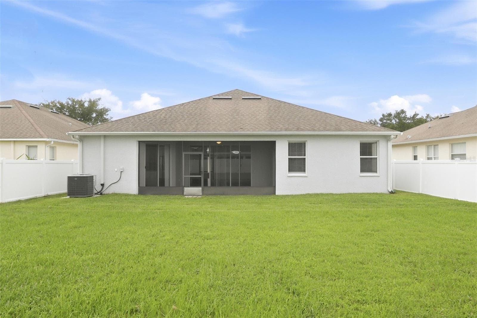 Single Family Residence at 1028 APPIAN PL, WESLEY CHAPEL, photo 42 of 43