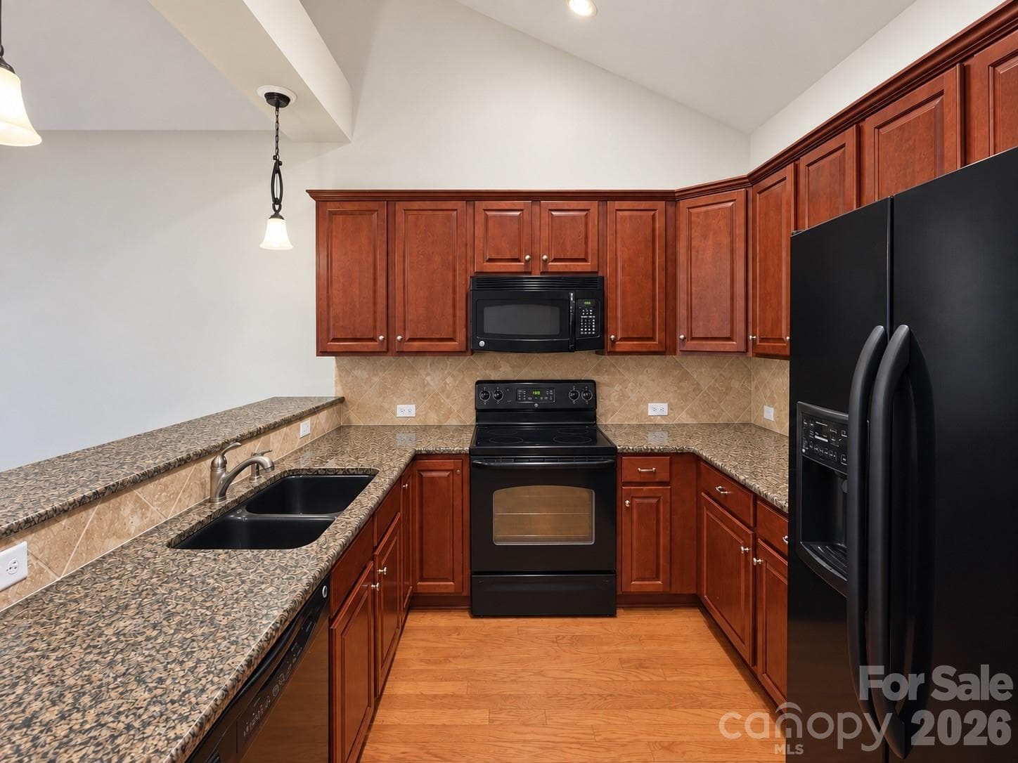 Townhouse at 416 Collingswood Drive, Winston Salem, photo 10 of 25