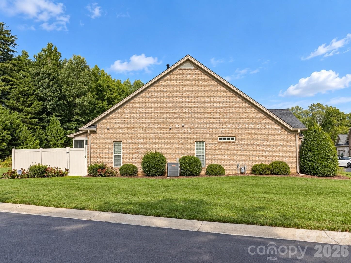 Townhouse at 416 Collingswood Drive, Winston Salem, photo 22 of 25