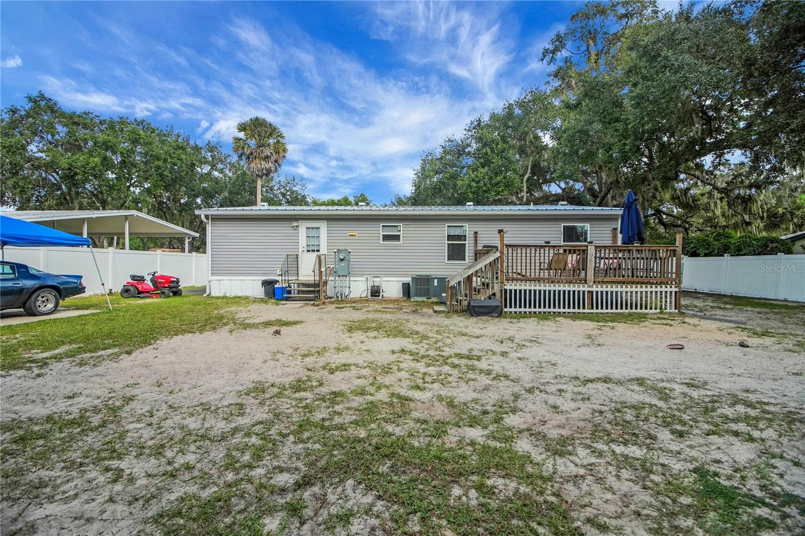 Manufactured Home at 15068 SE 105TH AVE, SUMMERFIELD, photo 17 of 36