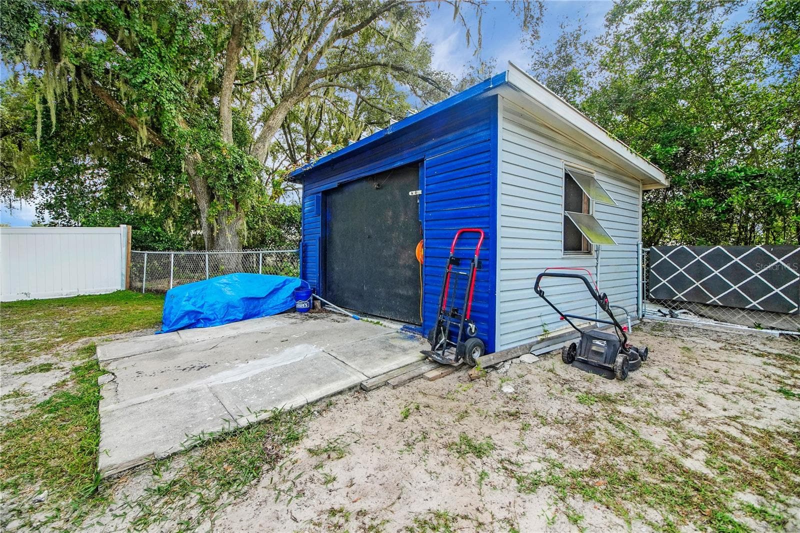 Manufactured Home at 15068 SE 105TH AVE, SUMMERFIELD, photo 18 of 36