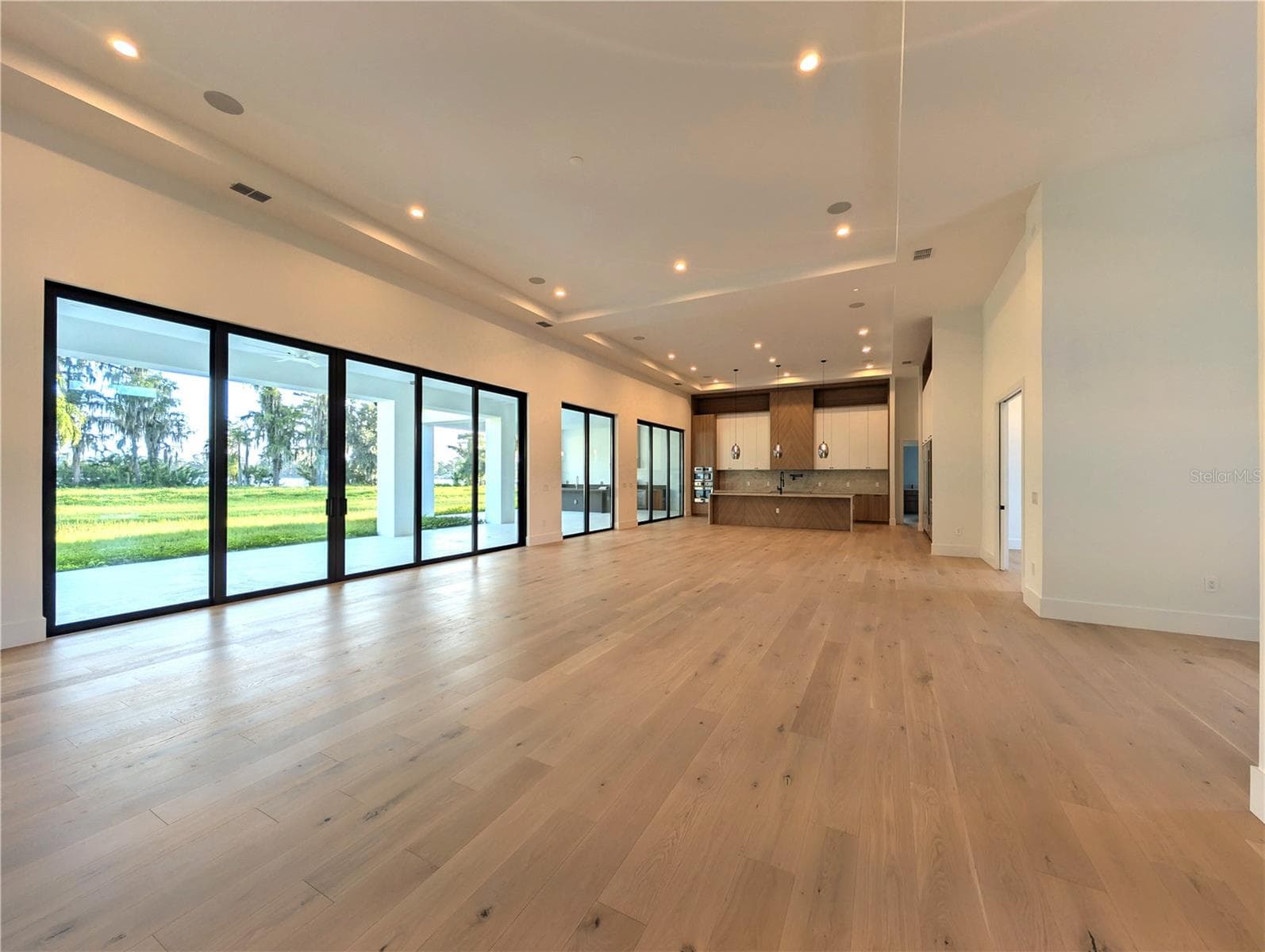 Single Family Residence at 7240 LAKE WILLIS, ORLANDO, photo 6 of 70