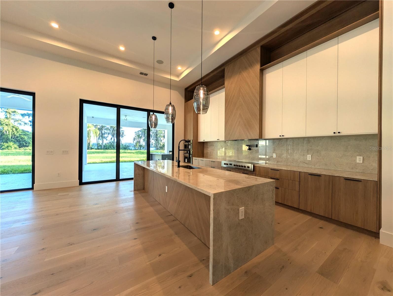 Single Family Residence at 7240 LAKE WILLIS, ORLANDO, photo 12 of 70