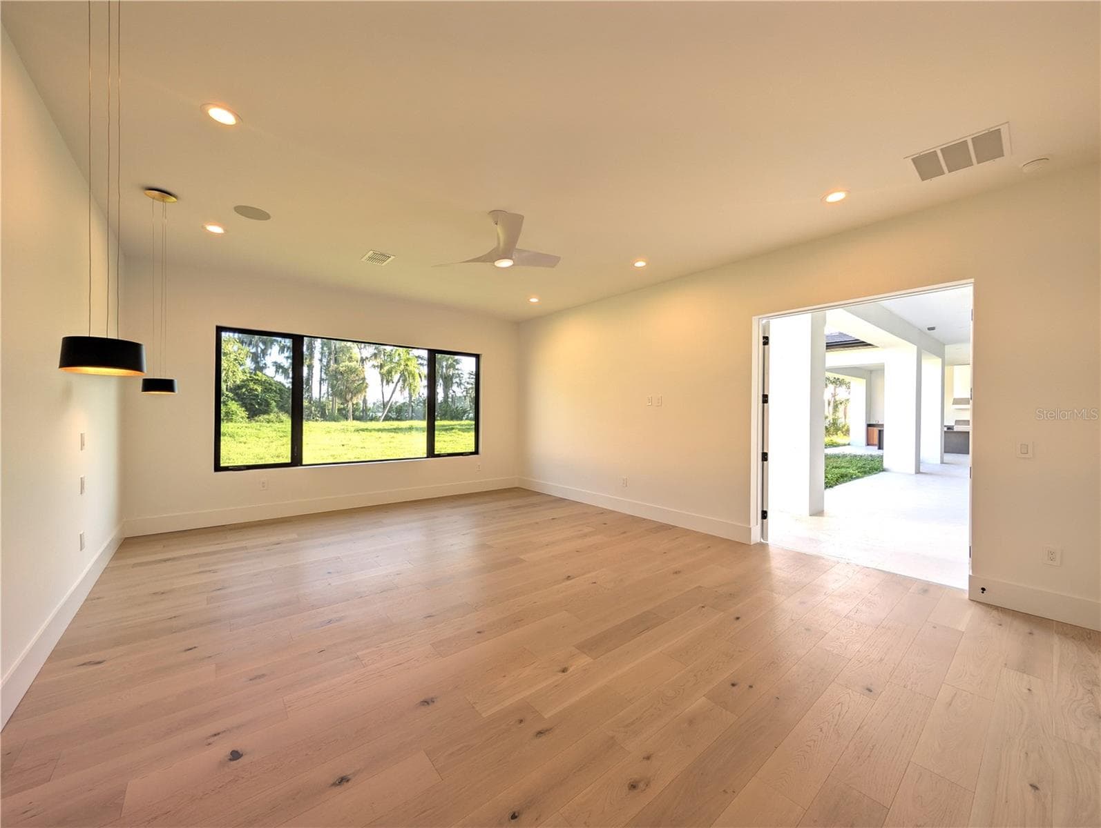 Single Family Residence at 7240 LAKE WILLIS, ORLANDO, photo 35 of 70