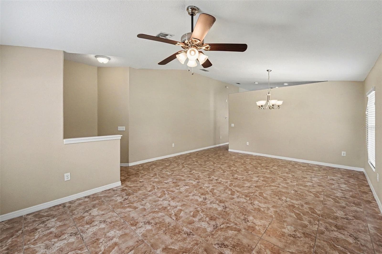 Single Family Residence at 10216 STEDFAST CT, RUSKIN, photo 3 of 15