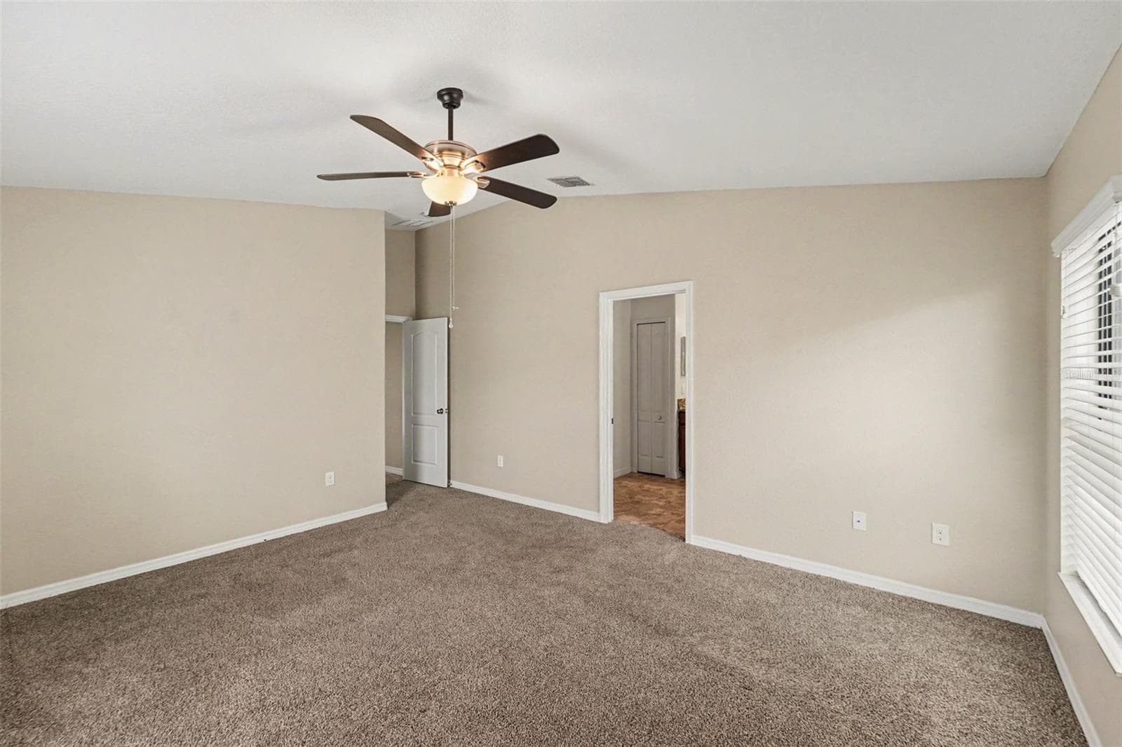 Single Family Residence at 10216 STEDFAST CT, RUSKIN, photo 8 of 15