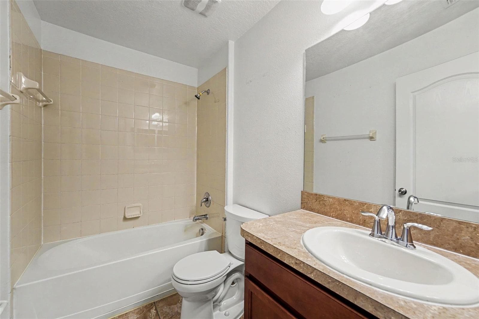 Single Family Residence at 10216 STEDFAST CT, RUSKIN, photo 12 of 15