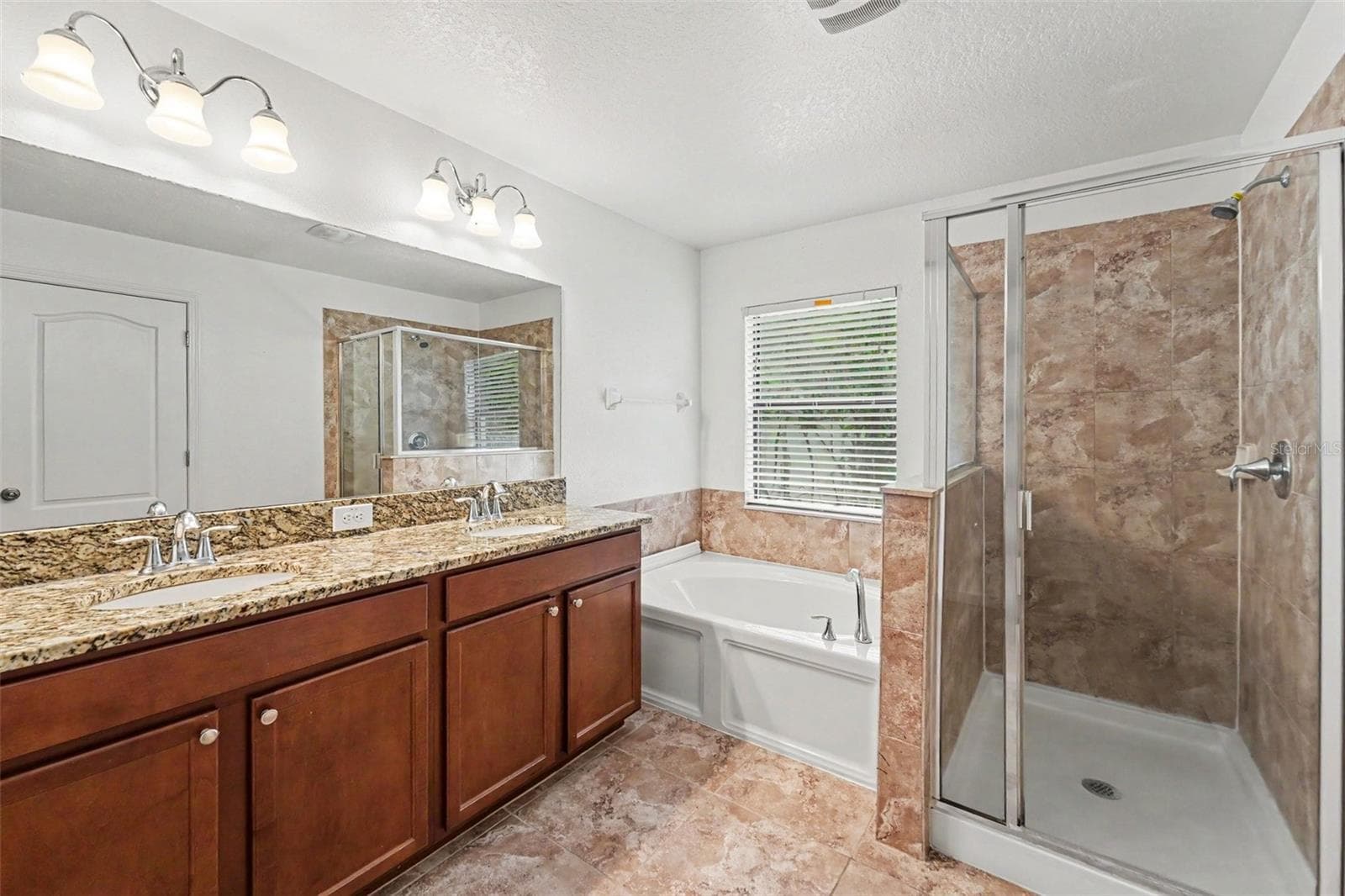 Single Family Residence at 10216 STEDFAST CT, RUSKIN, photo 13 of 15