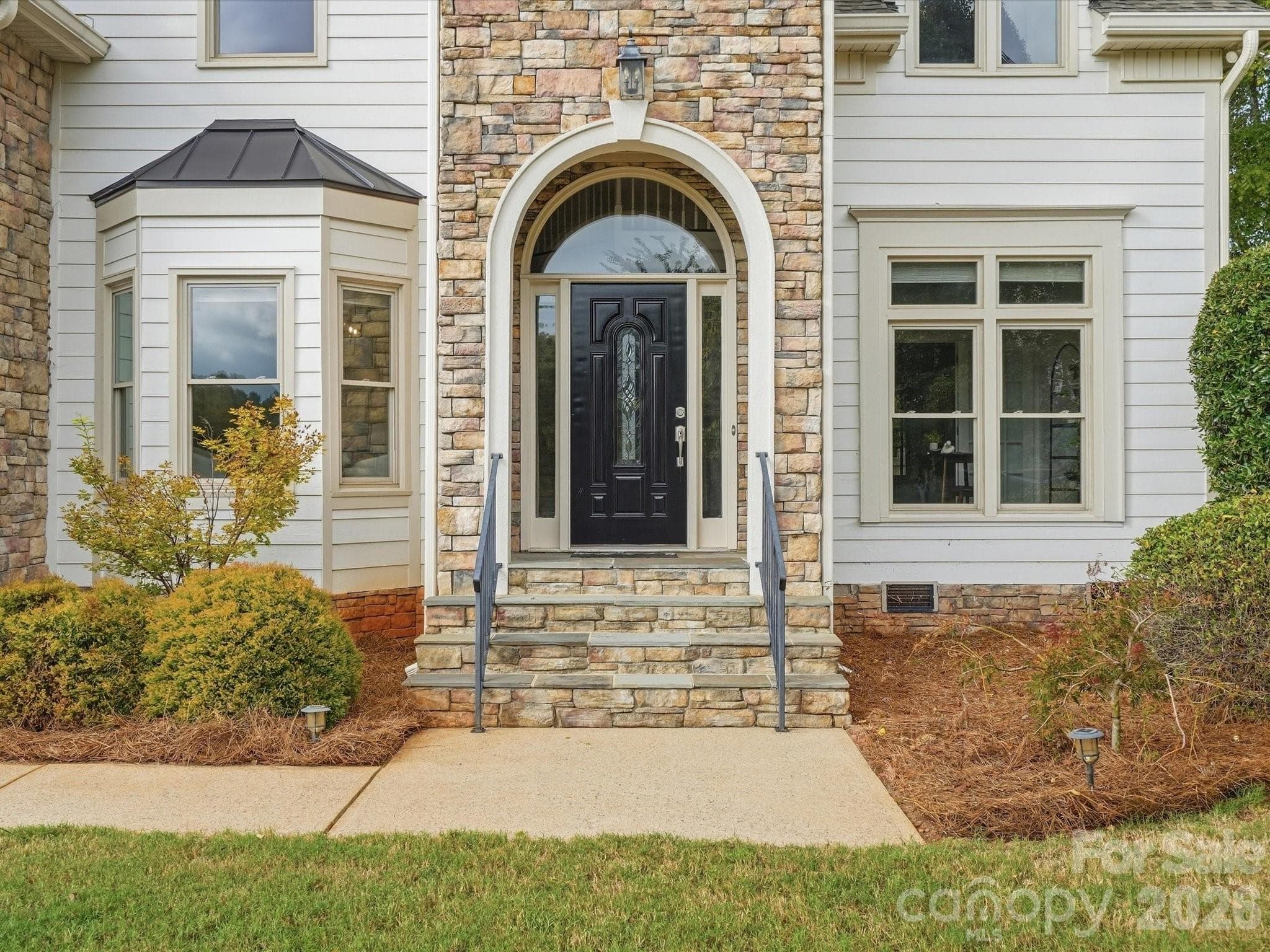 Single Family Residence at 123 Topsail Place, Mooresville, photo 4 of 48
