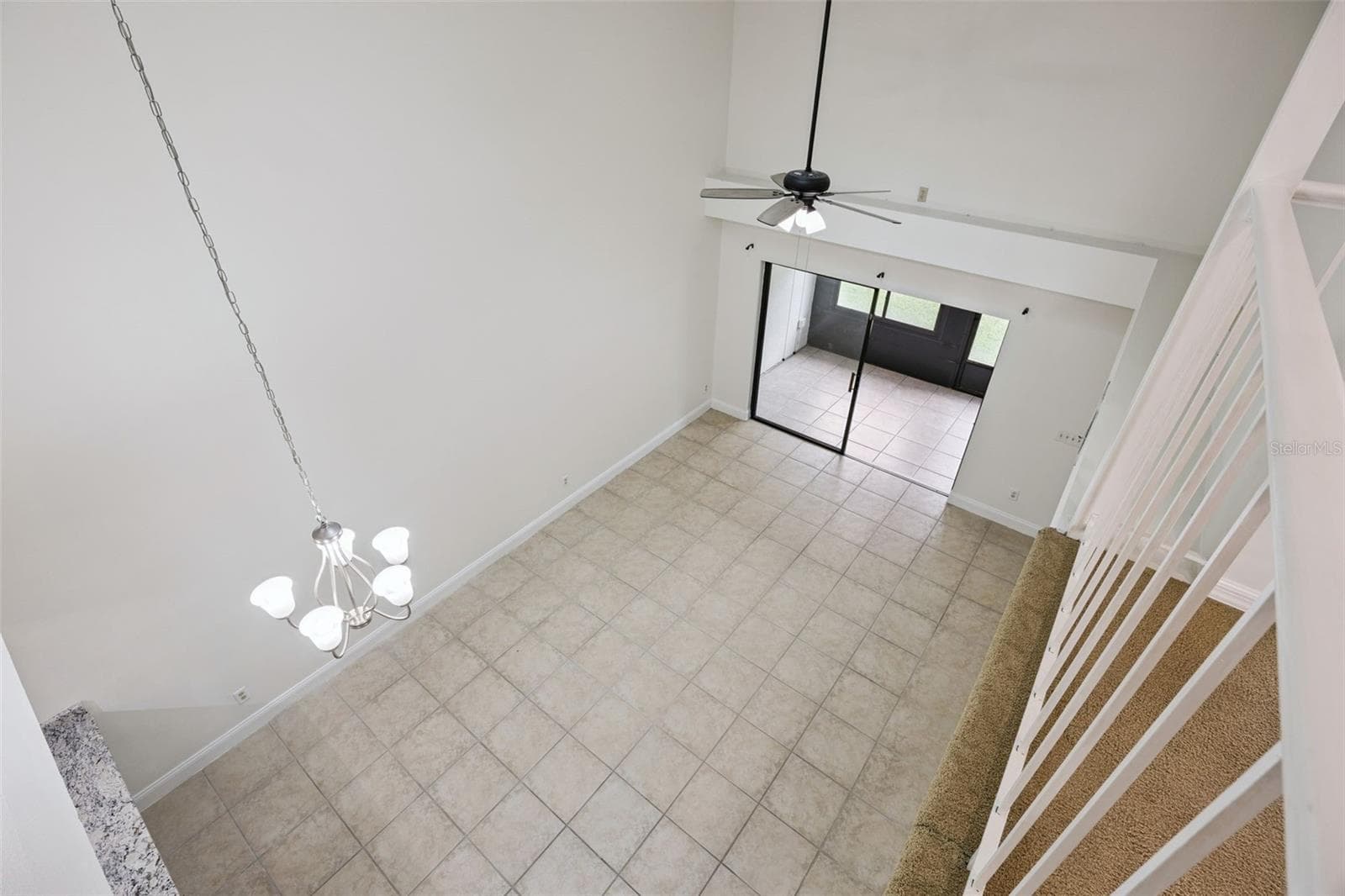 High ceilings - 8370 SANDPOINT BLVD, ORLANDO