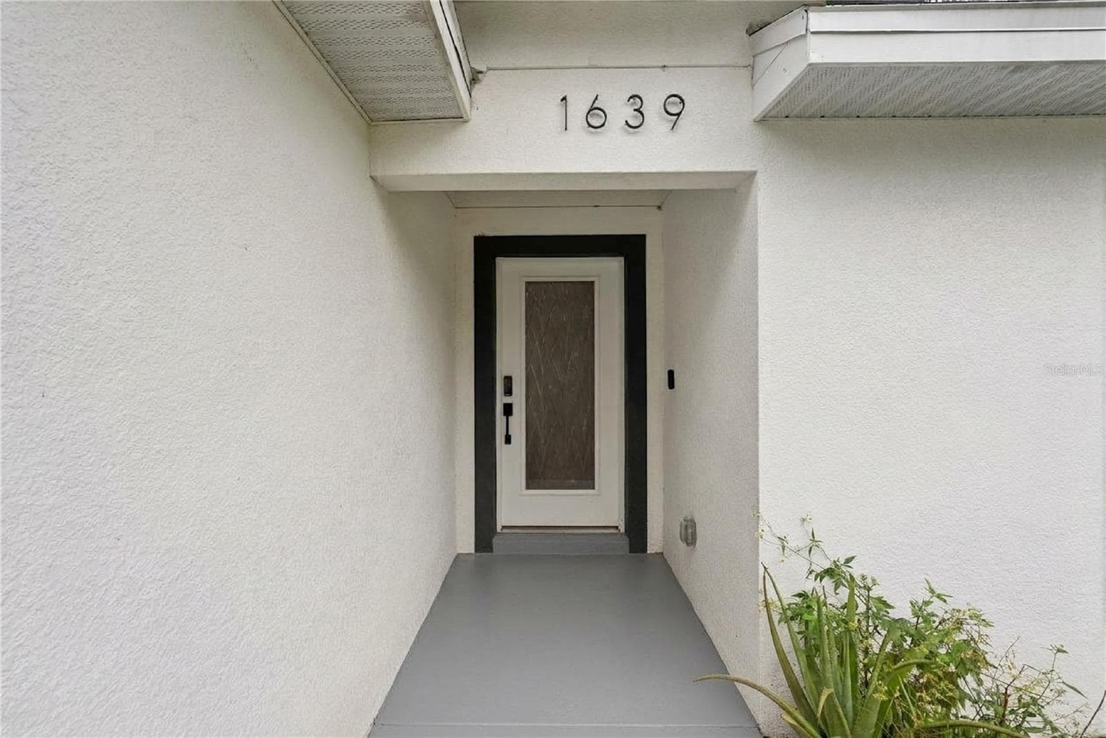 Single Family Residence at 1639 11TH AVE, DELAND, photo 3 of 45