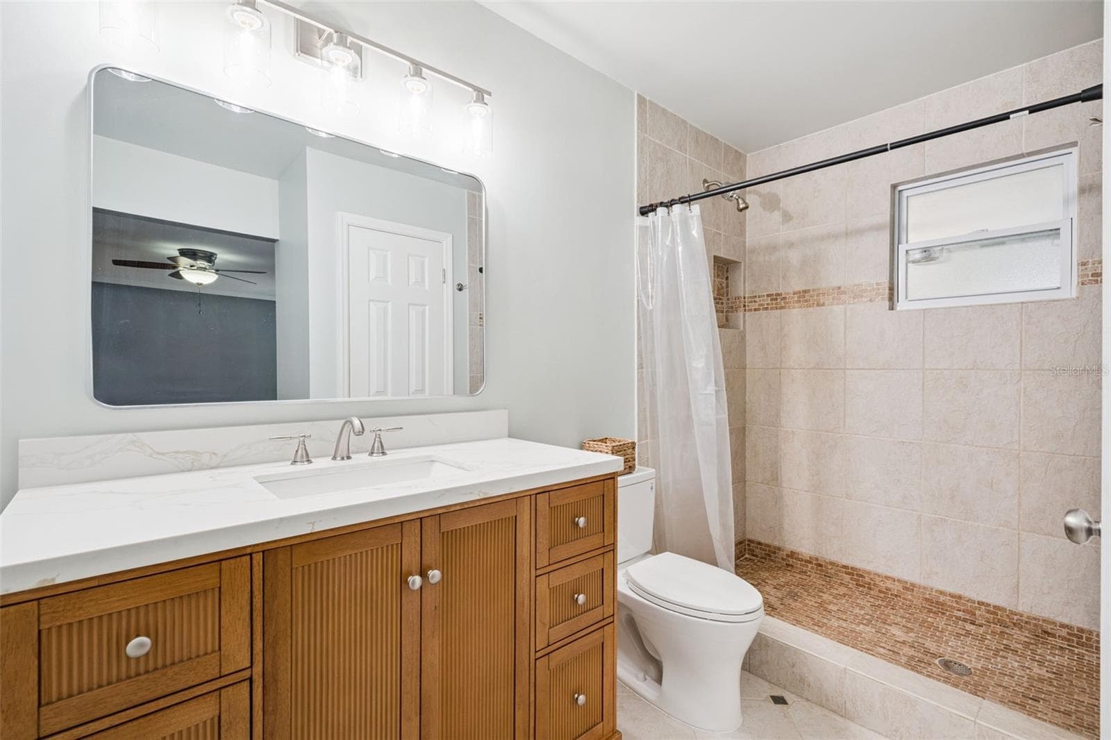 Primary Ensuite Bath - 14335 FRESNO DR, ORLANDO