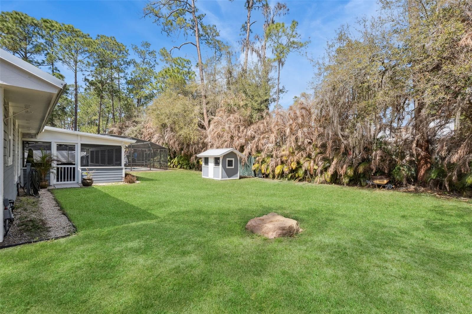 Large Back yard - 14335 FRESNO DR, ORLANDO