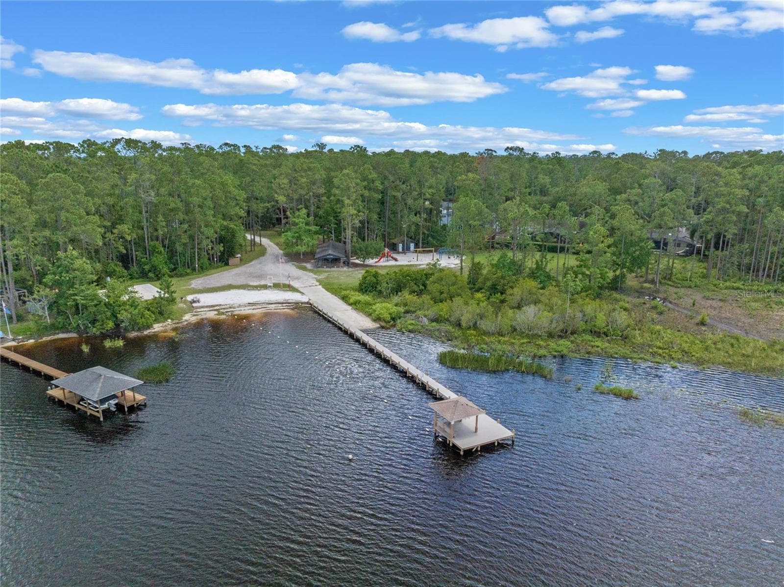 Isle of Pines community lakefront park - 14335 FRESNO DR, ORLANDO