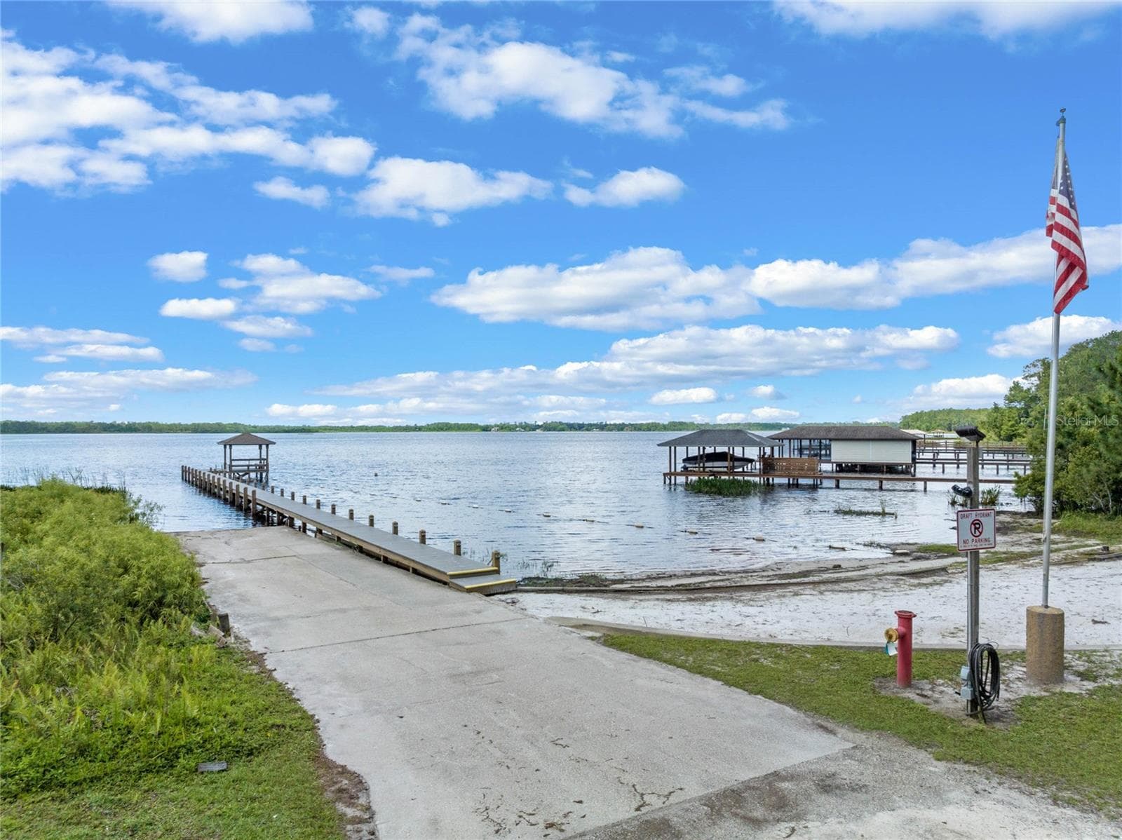 Isle of Pines community lakefront park - 14335 FRESNO DR, ORLANDO