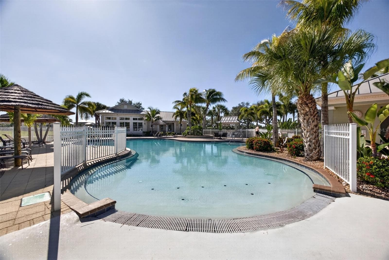 Walk in Beach Like Pool - 8561 AMBERJACK CIR #302, ENGLEWOOD