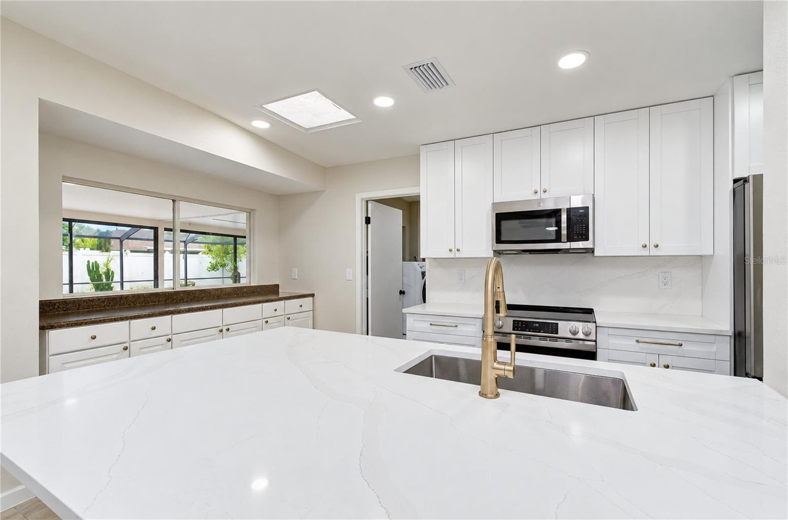 Single Family Residence at 8013 W ELM ST, TAMPA, photo 13 of 35