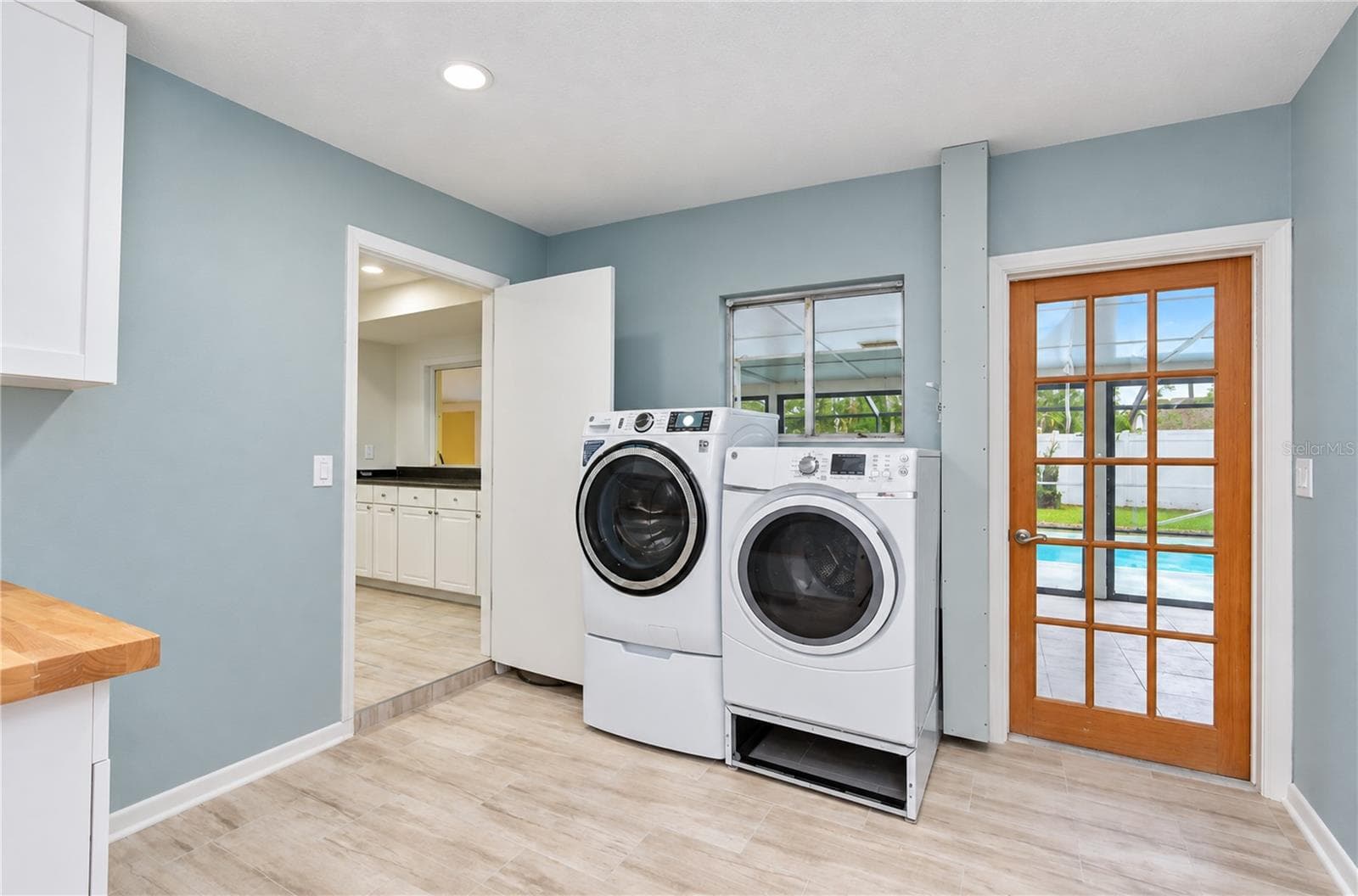 Single Family Residence at 8013 W ELM ST, TAMPA, photo 14 of 35