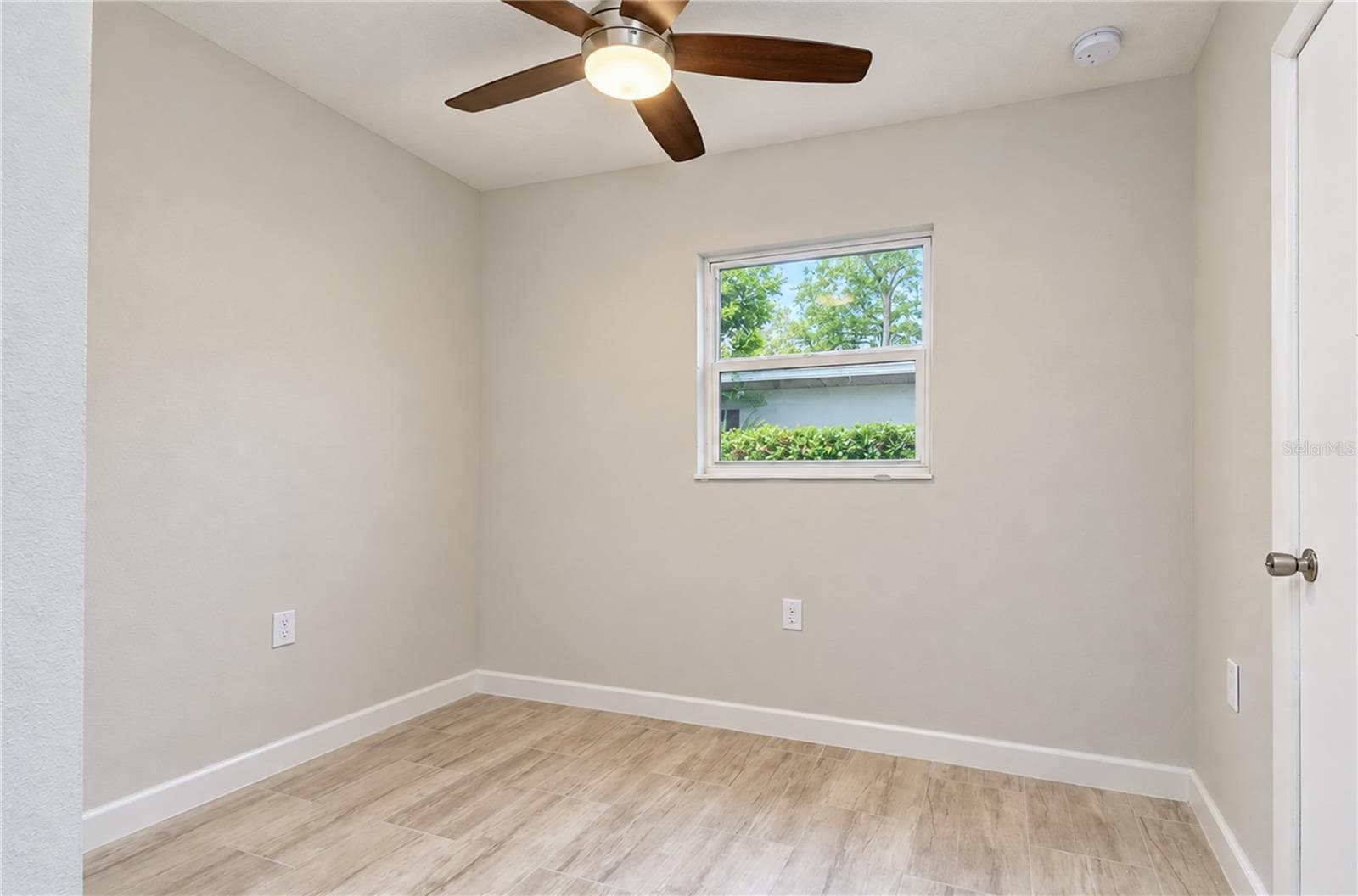Single Family Residence at 8013 W ELM ST, TAMPA, photo 17 of 35