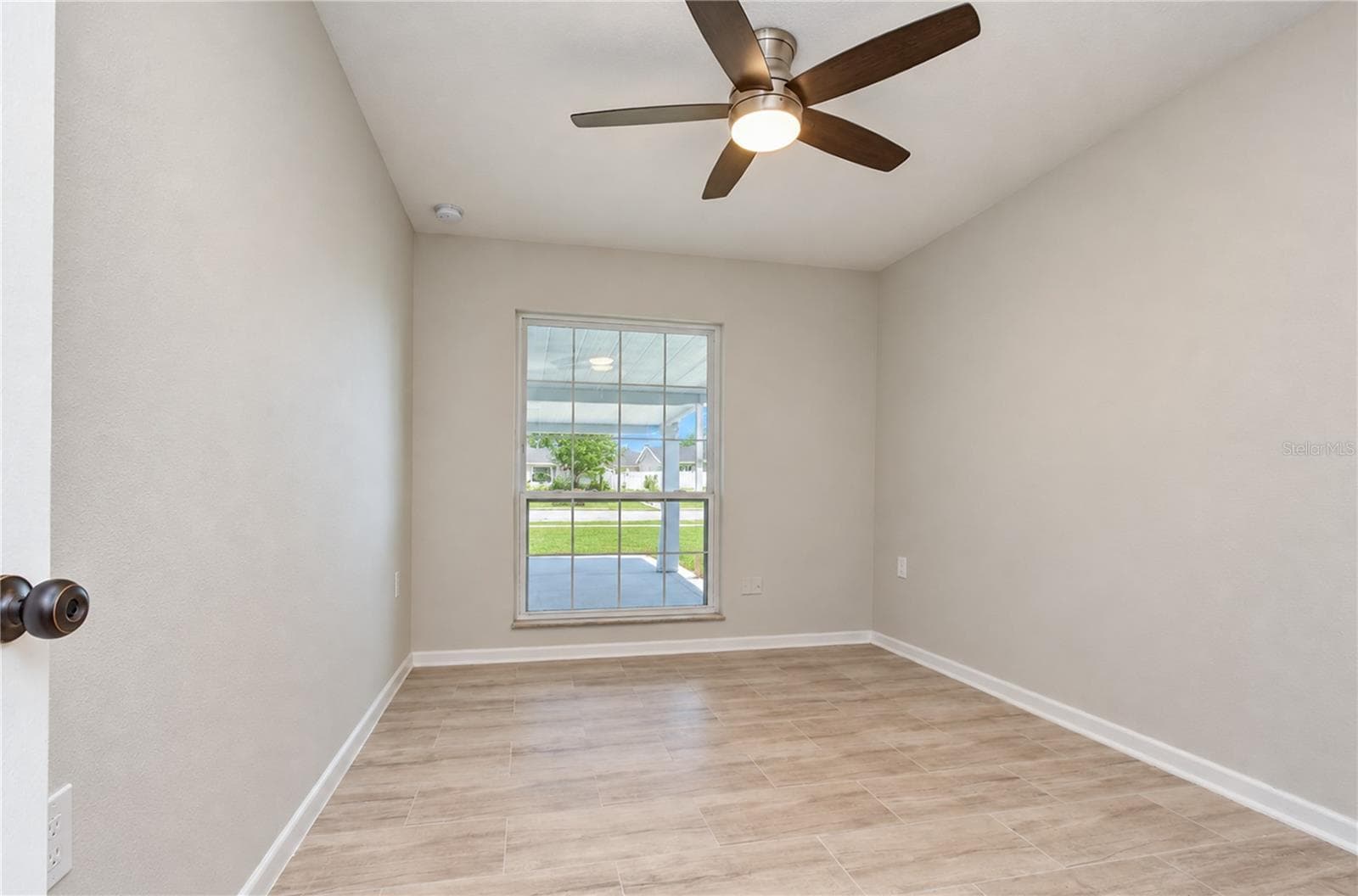 Single Family Residence at 8013 W ELM ST, TAMPA, photo 18 of 35