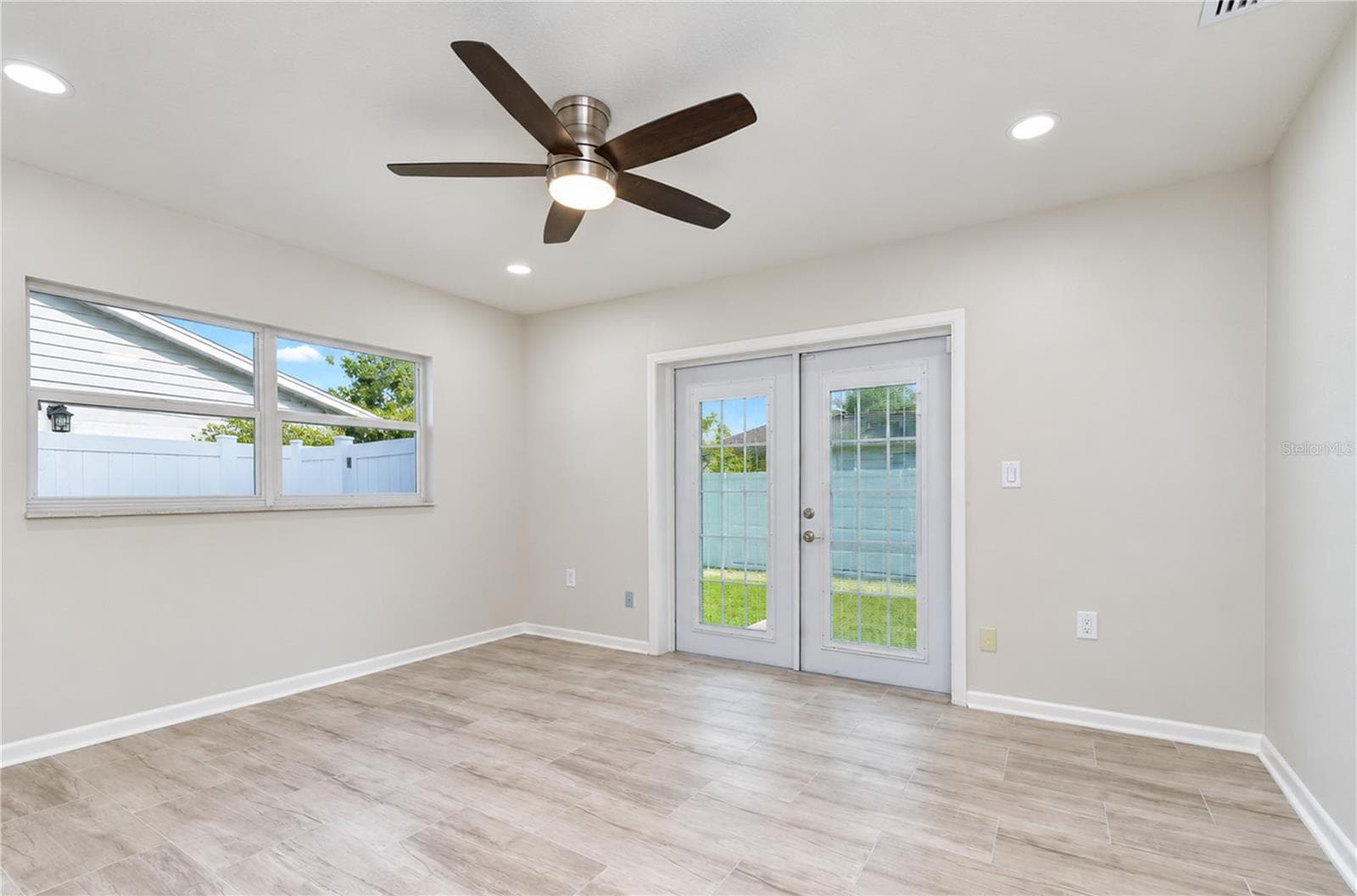 Single Family Residence at 8013 W ELM ST, TAMPA, photo 23 of 35