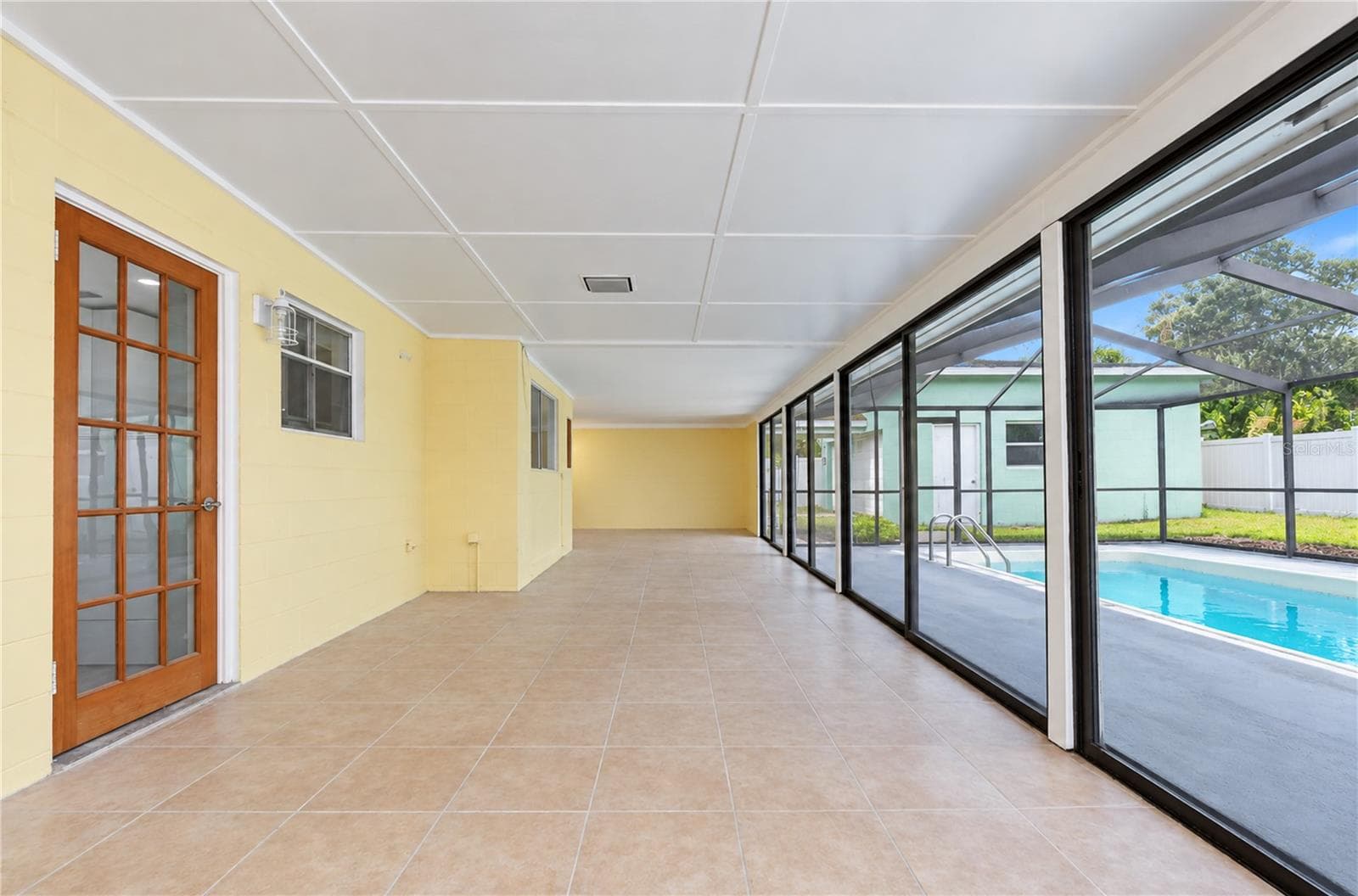Single Family Residence at 8013 W ELM ST, TAMPA, photo 29 of 35