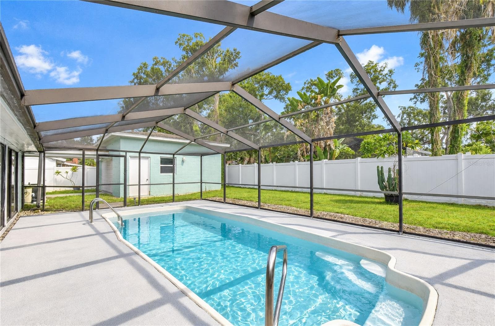 Single Family Residence at 8013 W ELM ST, TAMPA, photo 32 of 35