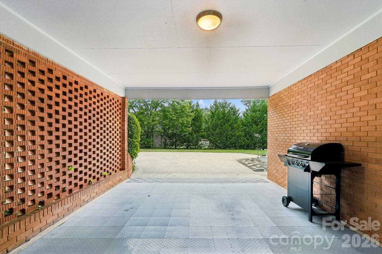 Carport - 122 Chanticleer Court, Charlotte