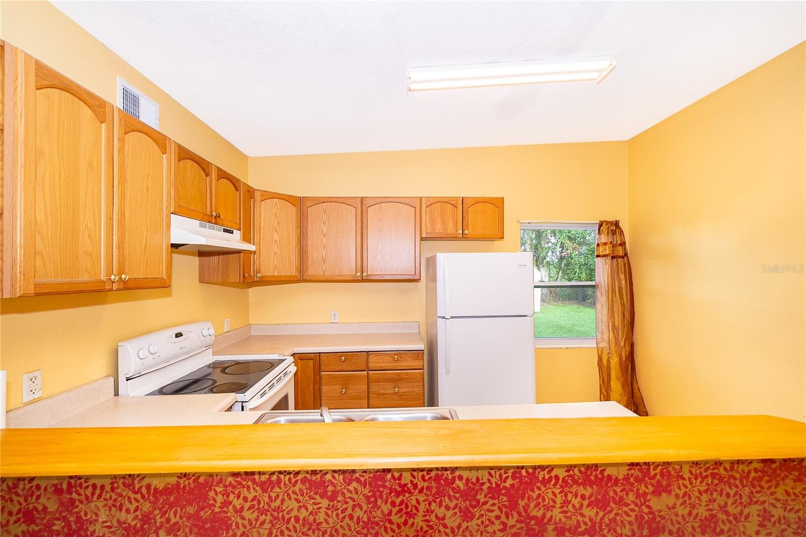Single Family Residence at 168 COUNTRY CLUB CIR, SANFORD, photo 10 of 18