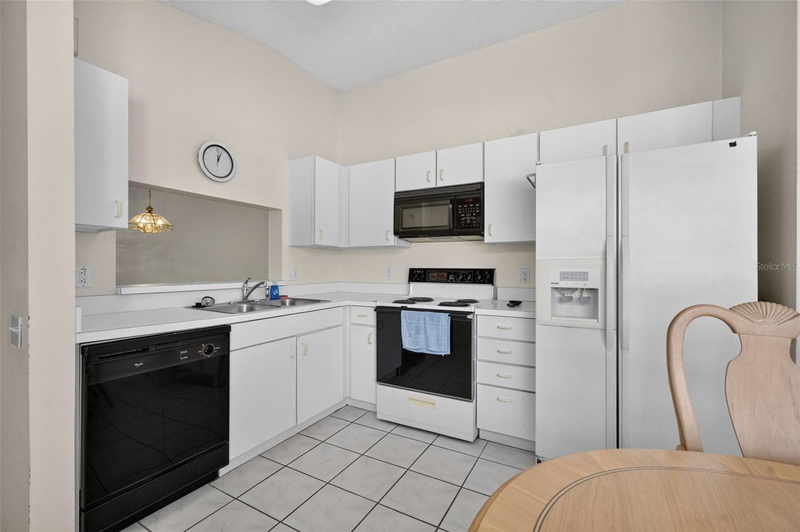 Condominium at 6126 SUNNYVALE DR #2303, ORLANDO, photo 32 of 48