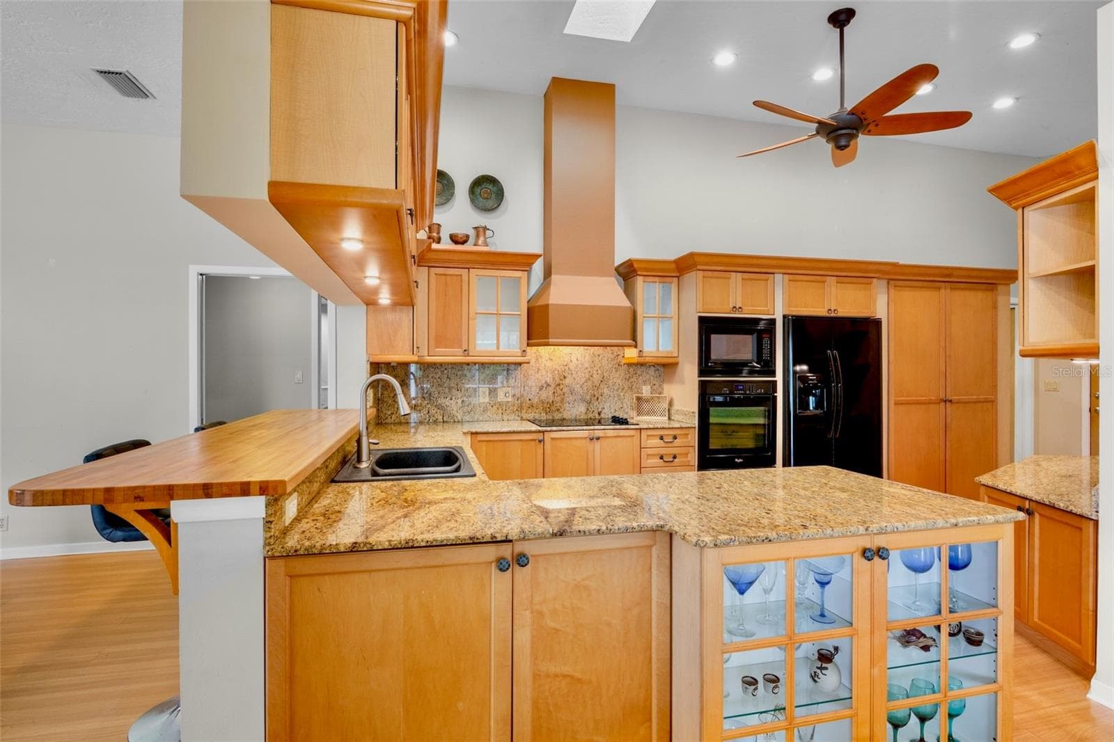 Single Family Residence at 4424 FRIAR TUCK LN, SARASOTA, photo 9 of 46