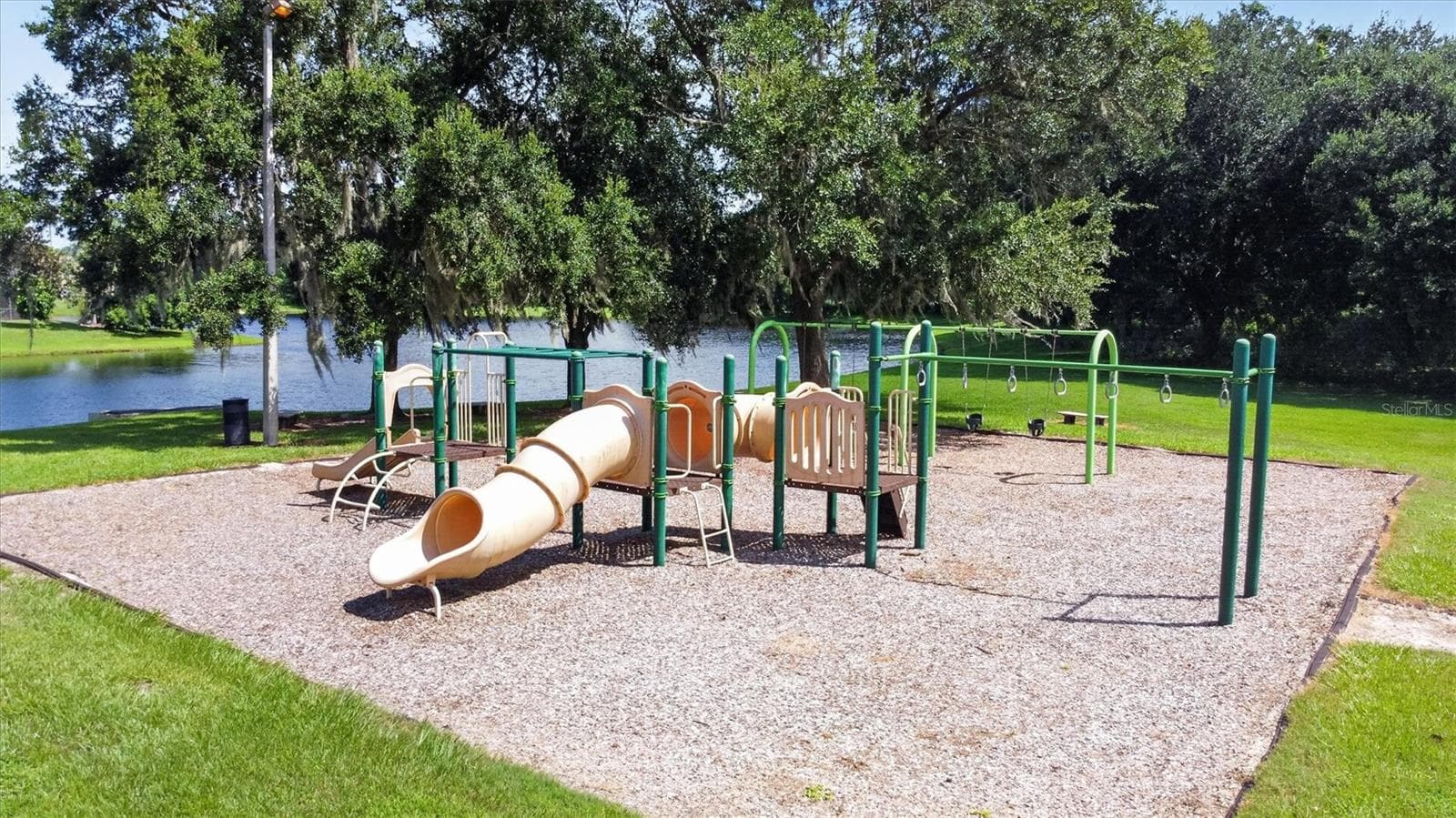 Single Family Residence at 2109 WEMBLEY PL, OVIEDO, photo 89 of 96