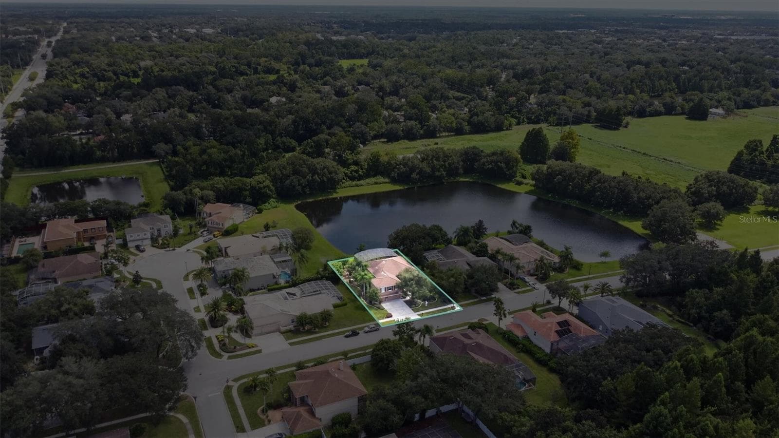 Aerial view of the surrounding Chapman Lakes setting. - 2109 WEMBLEY PL, OVIEDO