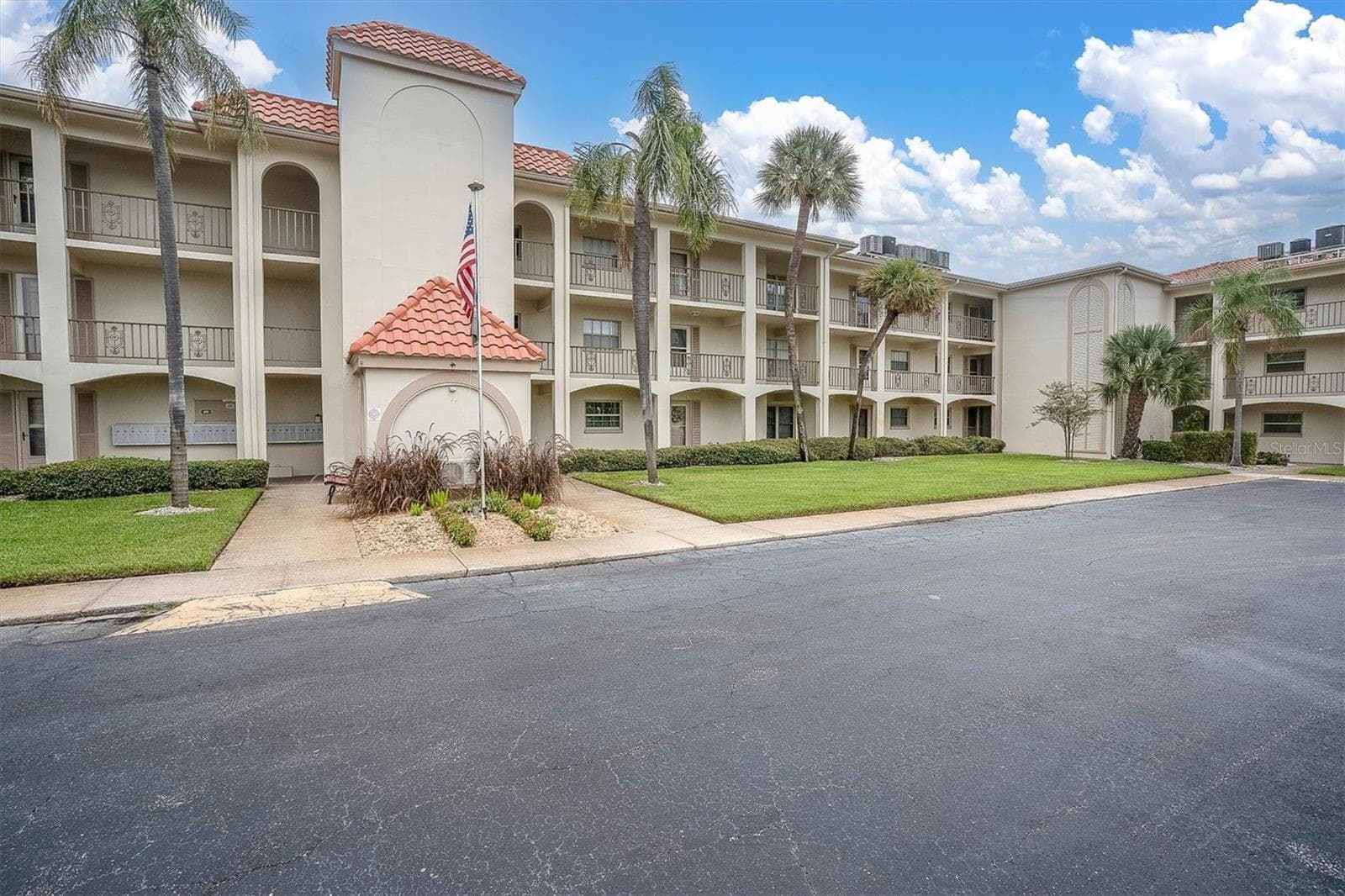 Condominium at 19029 US HIGHWAY 19 N #7-28, CLEARWATER, photo 3 of 37