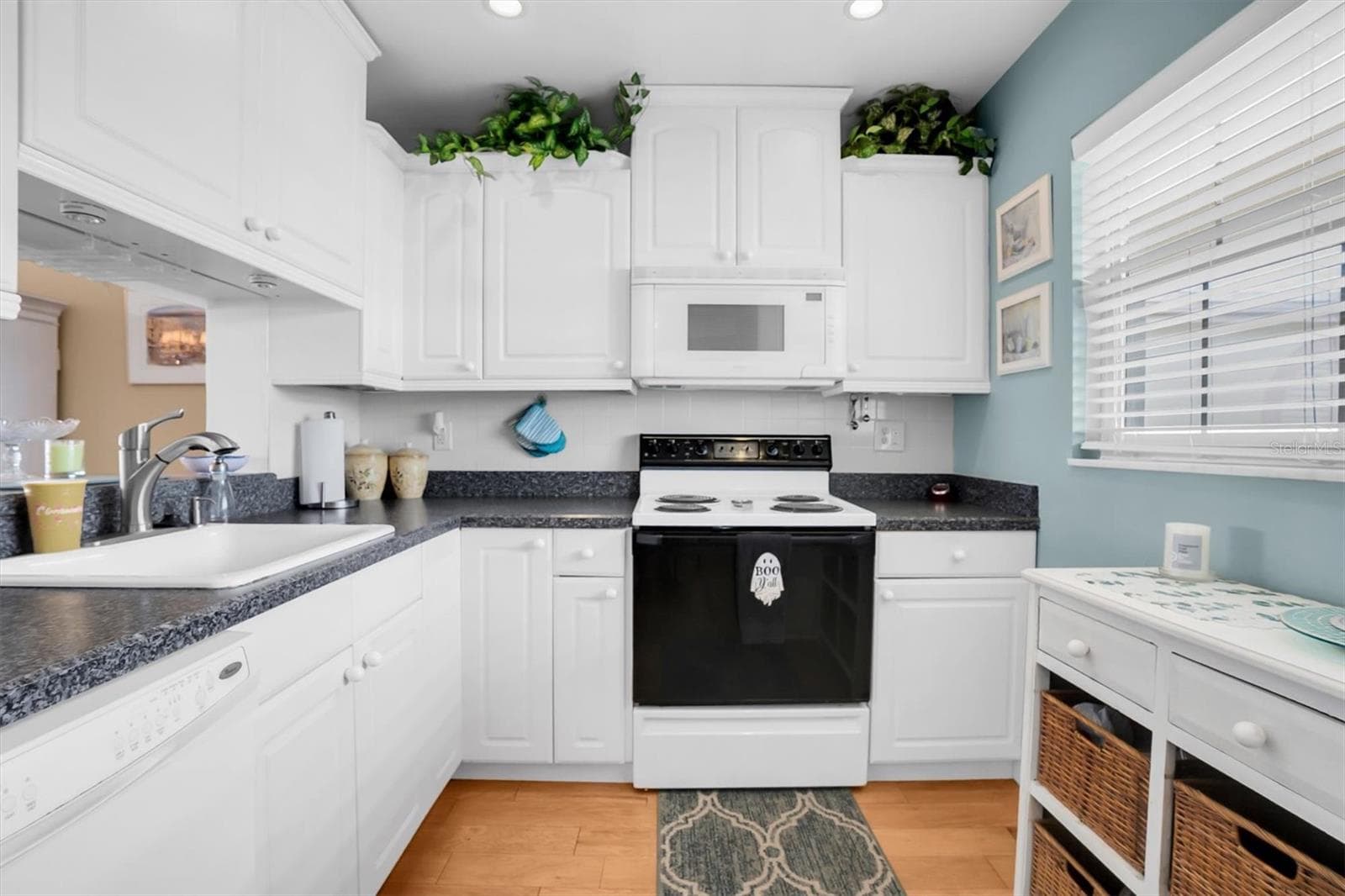 Condominium at 19029 US HIGHWAY 19 N #7-28, CLEARWATER, photo 19 of 37