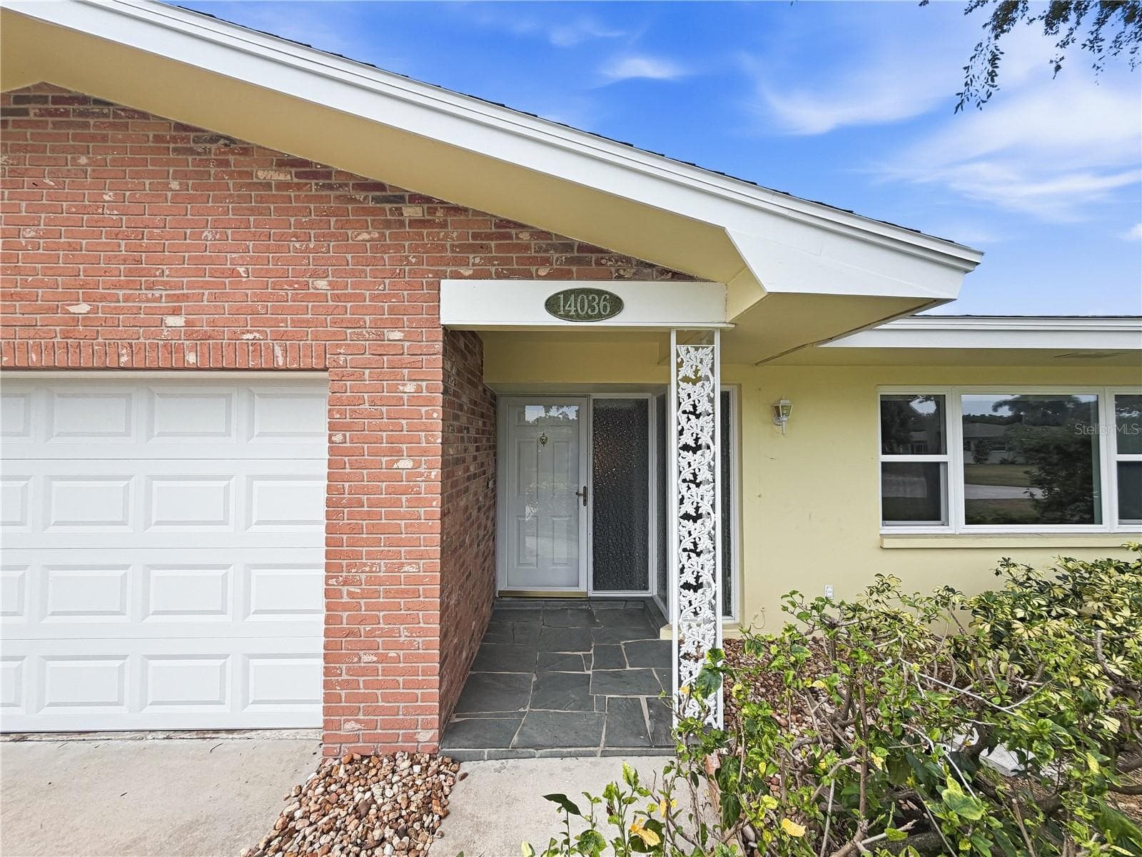 Single Family Residence at 14036 THACHER AVE, LARGO, photo 2 of 40