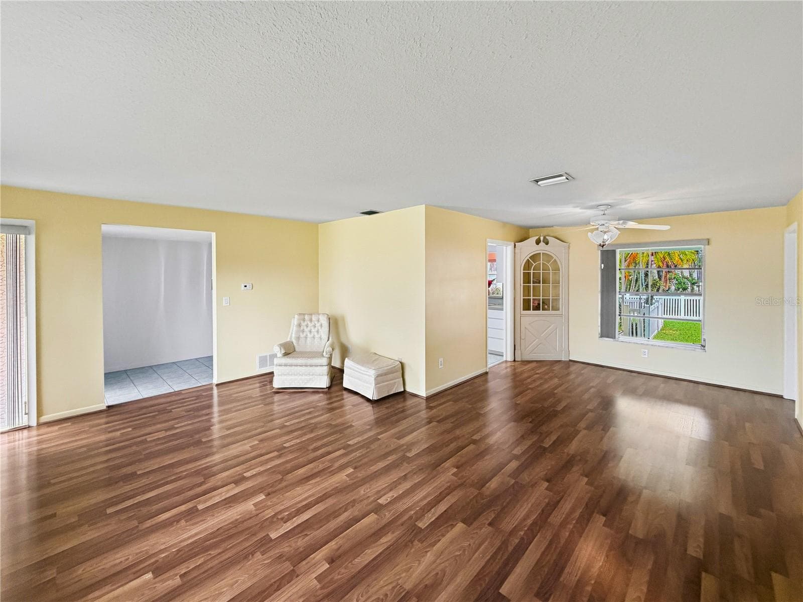 Single Family Residence at 14036 THACHER AVE, LARGO, photo 6 of 40