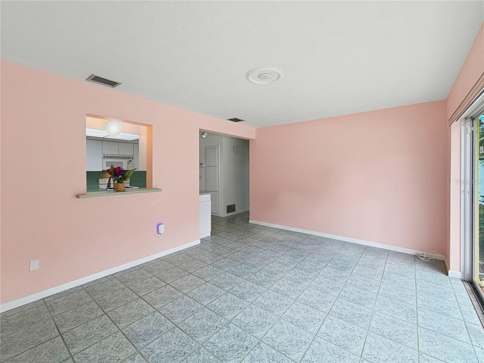 Single Family Residence at 14036 THACHER AVE, LARGO, photo 13 of 40