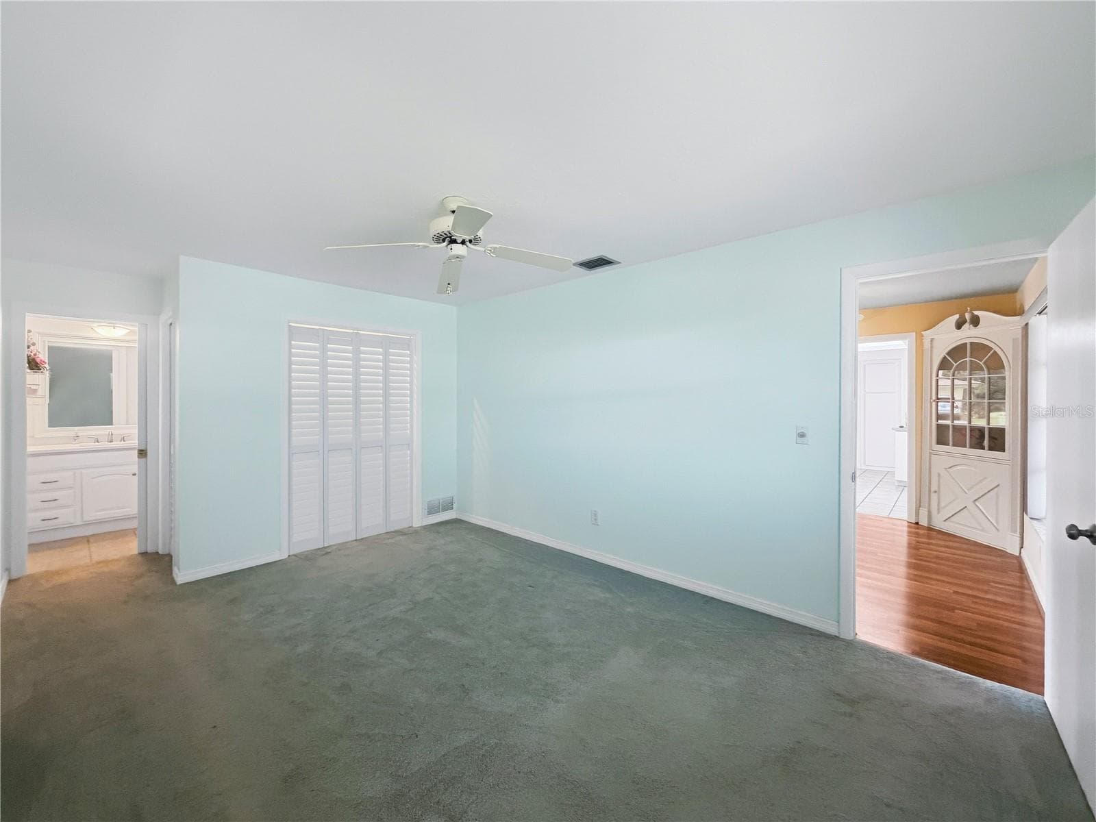 Primary Bedroom with Ensuite Bath - 14036 THACHER AVE, LARGO