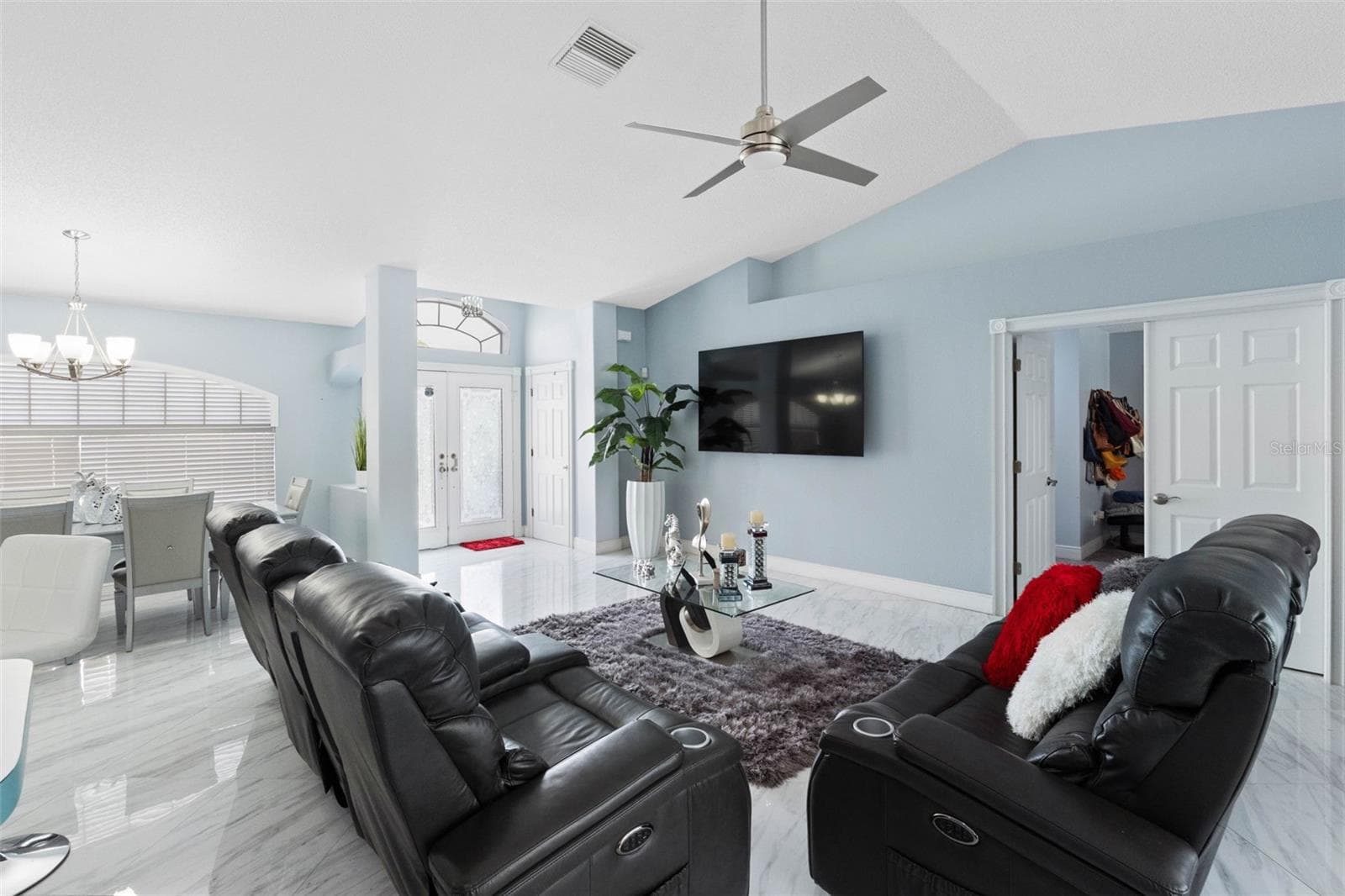 Single Family Residence at 6125 MARINER BLVD, SPRING HILL, photo 7 of 56