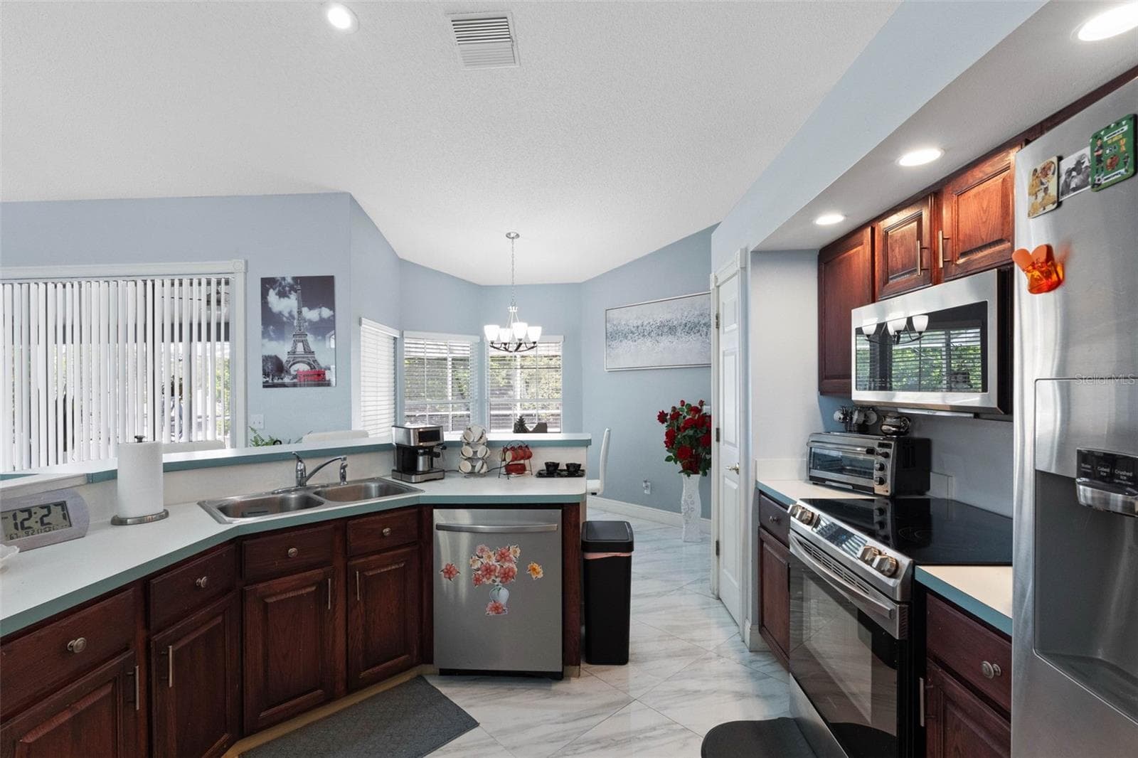 Single Family Residence at 6125 MARINER BLVD, SPRING HILL, photo 10 of 56
