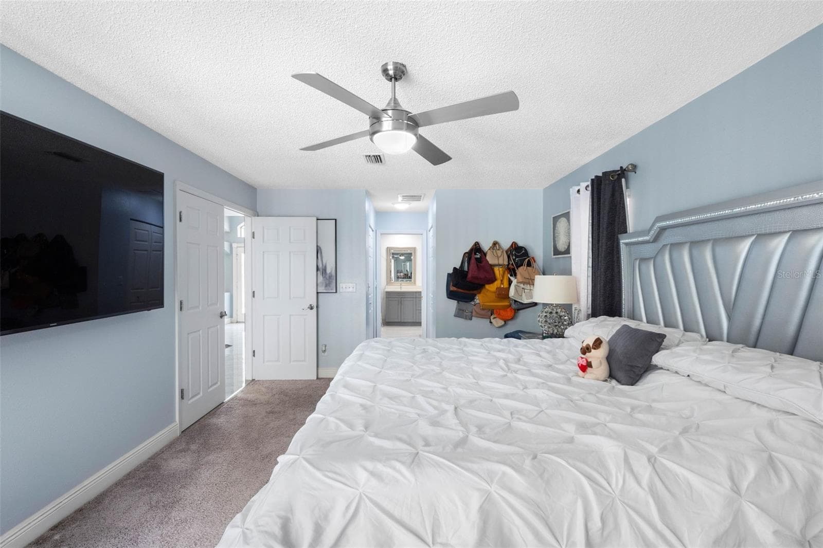 Single Family Residence at 6125 MARINER BLVD, SPRING HILL, photo 19 of 56