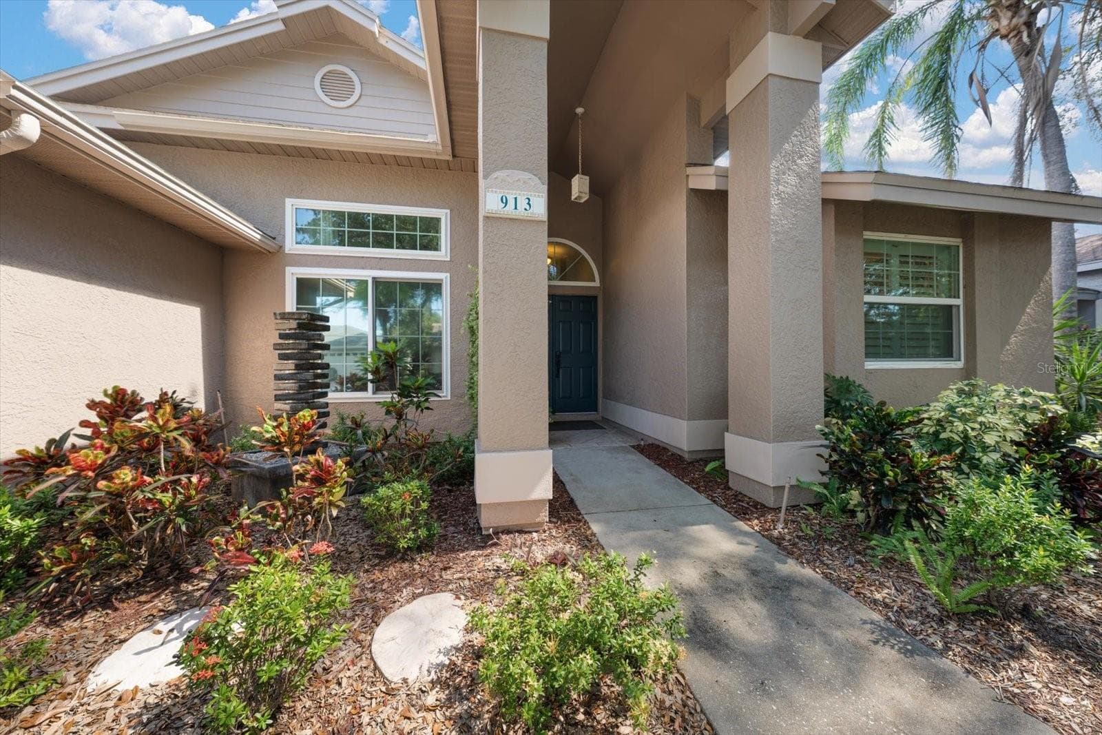 Single Family Residence at 913 WESTWINDS BLVD, TARPON SPRINGS, photo 4 of 38