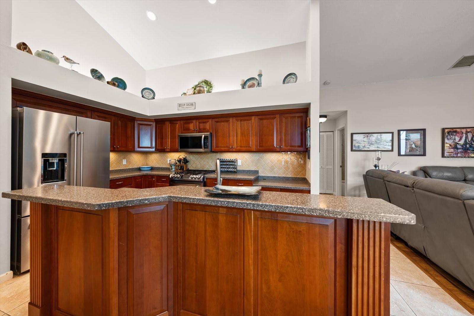 Single Family Residence at 913 WESTWINDS BLVD, TARPON SPRINGS, photo 11 of 38